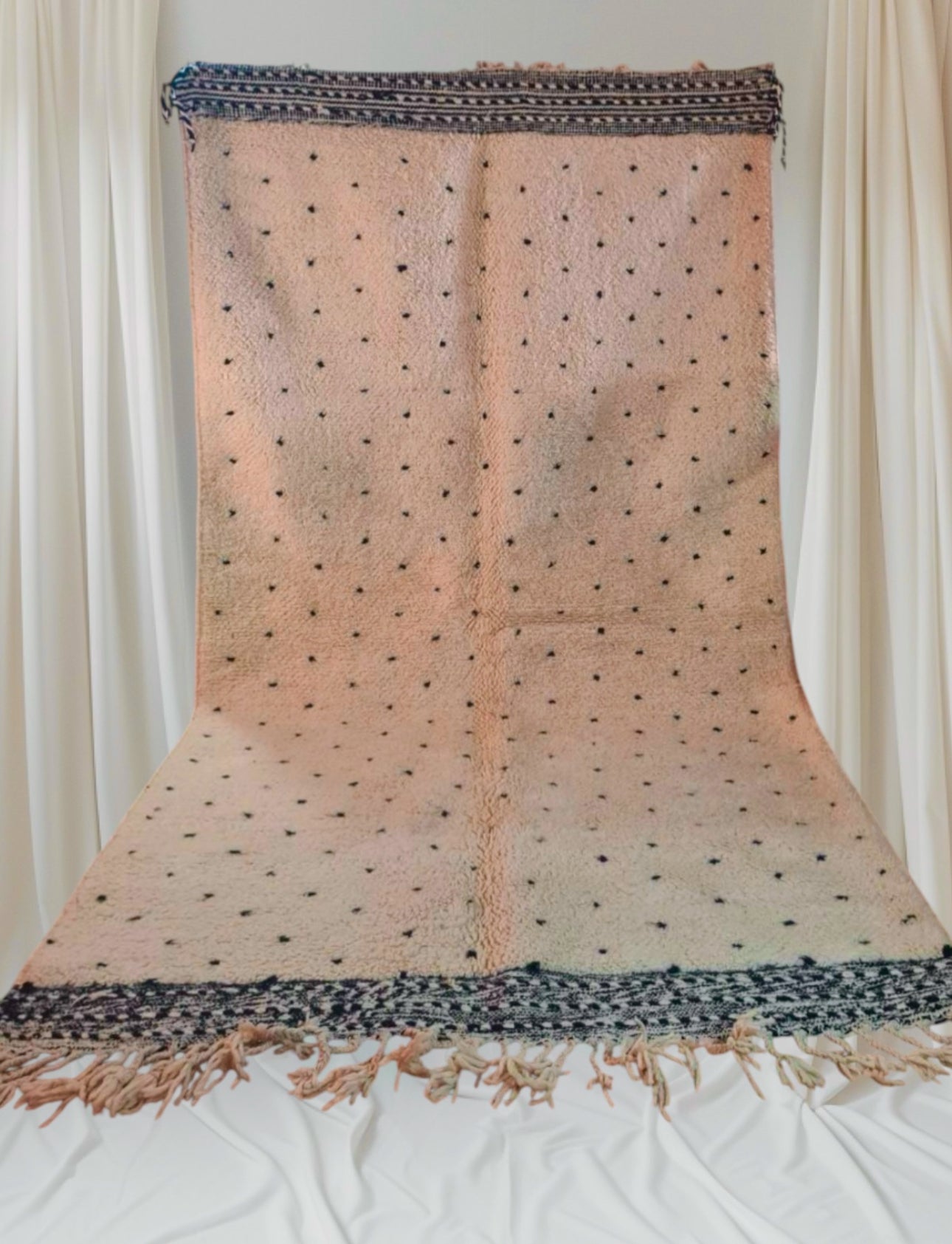 Beni Ouarain Rug size 250 x 150 cm || 8.2 x 4.92 ft