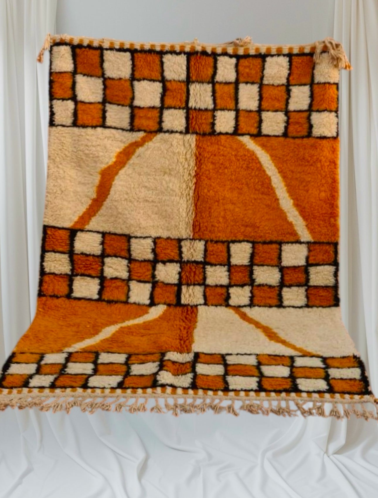 Beni Ouarain Rug size 250 x 150 cm || 8.2 x 4.92 ft