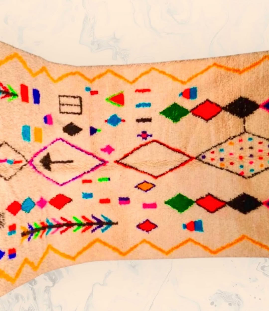 Handmade Azilal Rug, size 250 x 150 cm || 8.2 x 4.92 ft