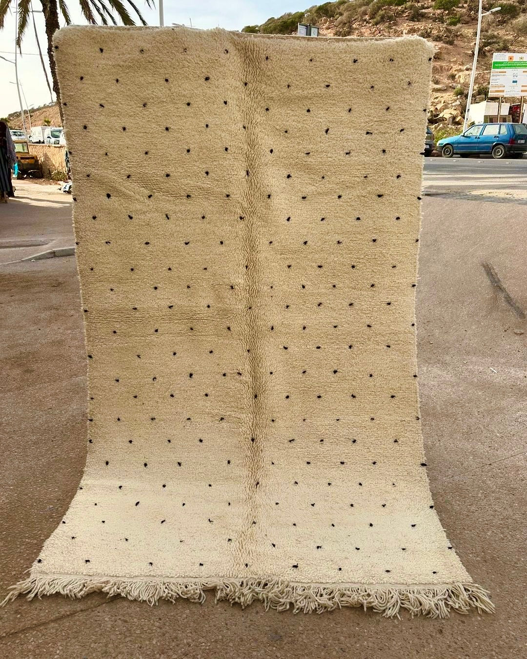 Beni Ouarain Rug size 250 x 150 cm || 8.2 x 4.92 ft