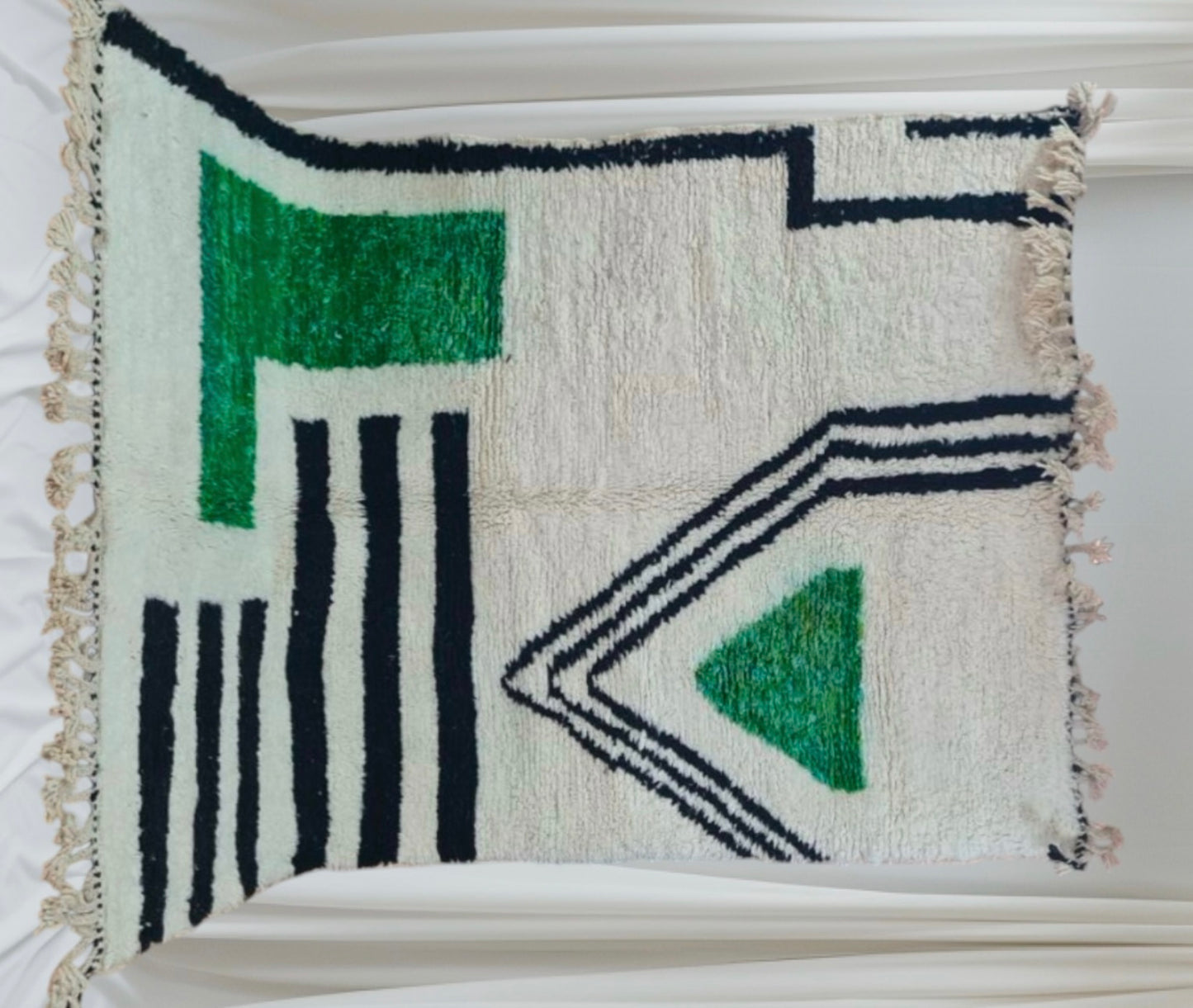Beni Ouarain Rug size 250 x 150 cm || 8.2 x 4.92 ft
