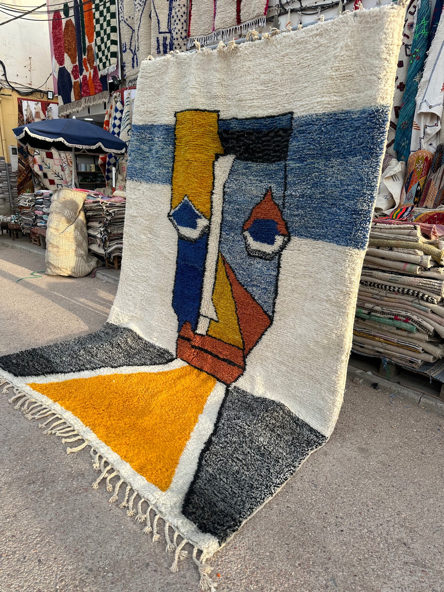 Handmade Azilal Rug, size 300 x 200 cm || 9.84 x 6.56 ft