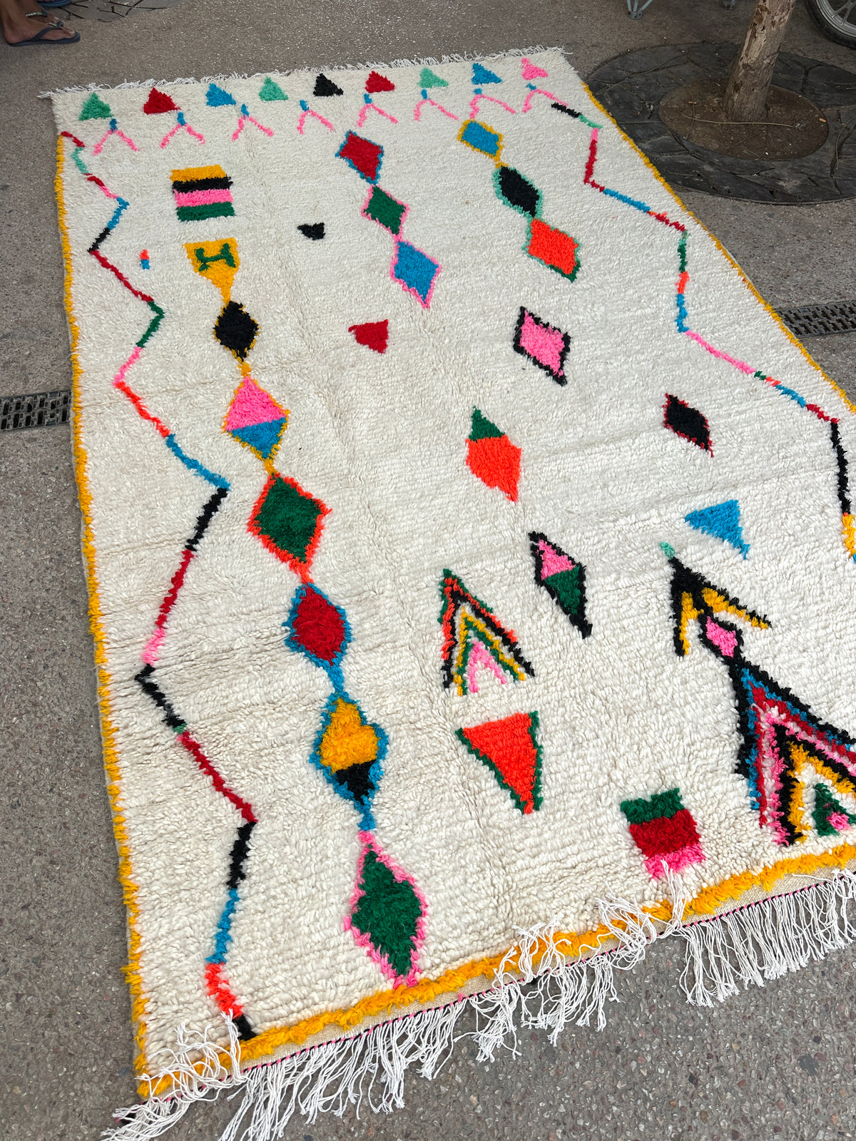 Handmade Azilal Rug, size 300 x 200 cm || 9.84 x 6.56 ft