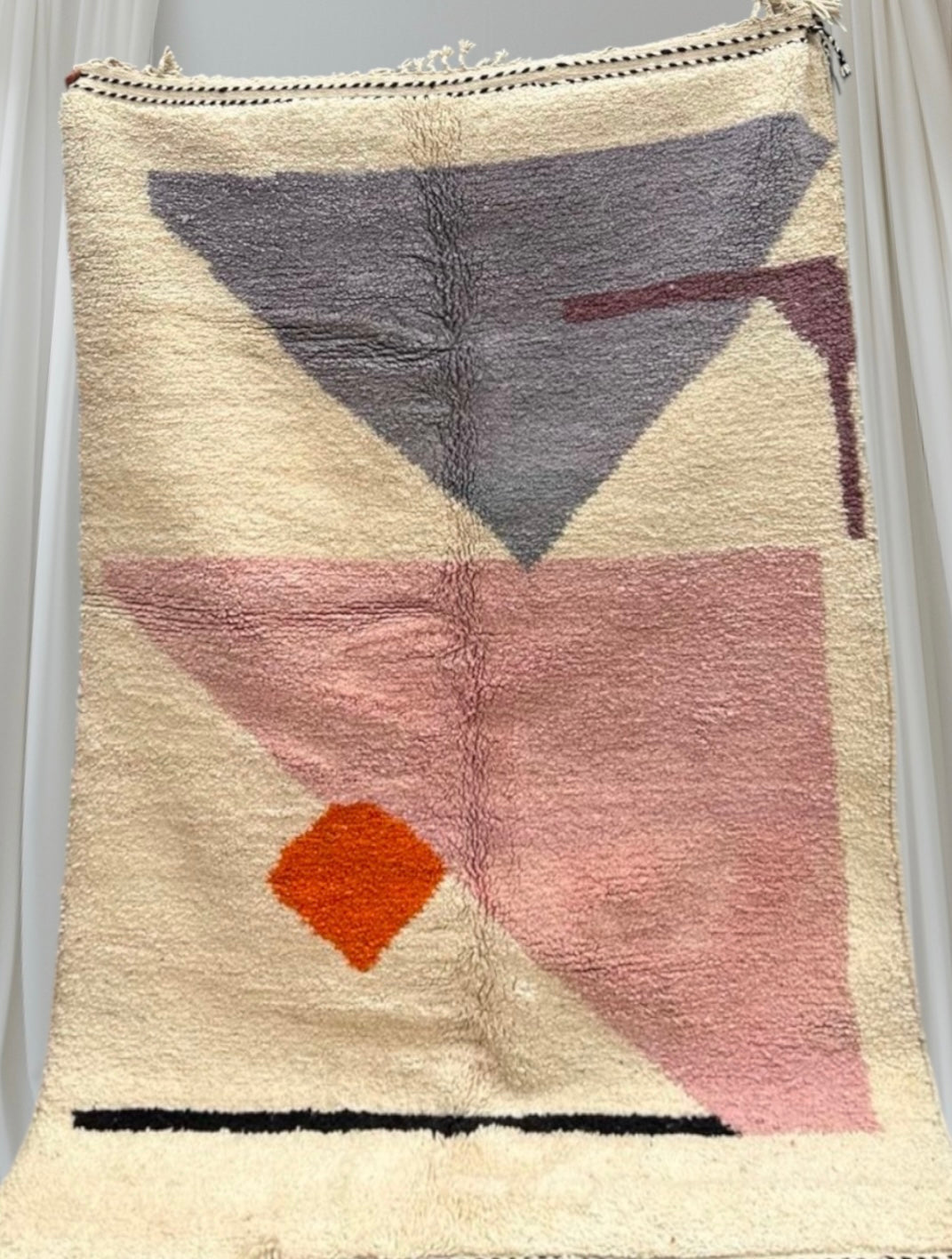Beni Ouarain Rug size 250 x 150 cm || 8.2 x 4.92 ft