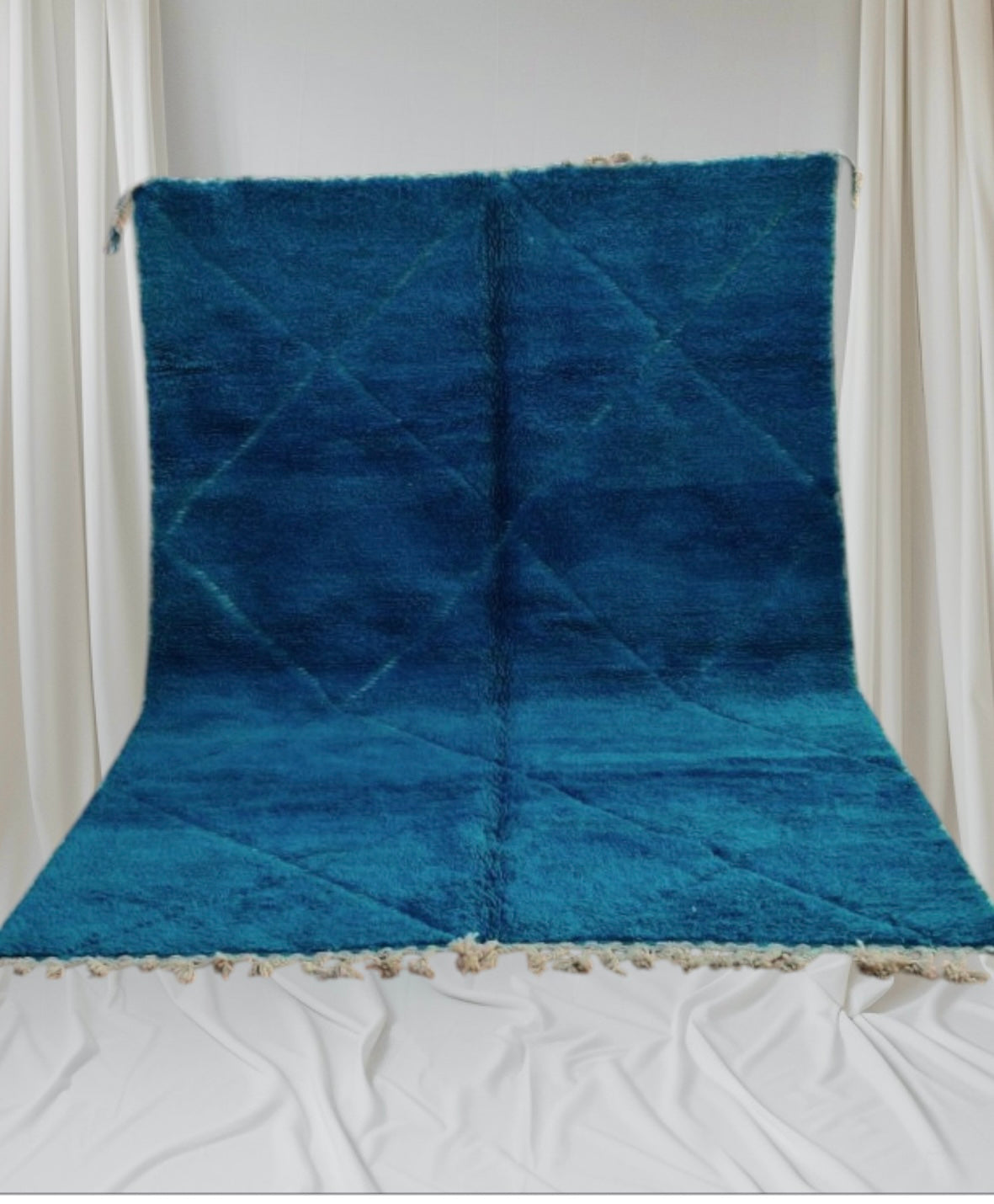 Beni Ouarain Rug size 300 x 200 cm || 9.84 x 6.56 ft
