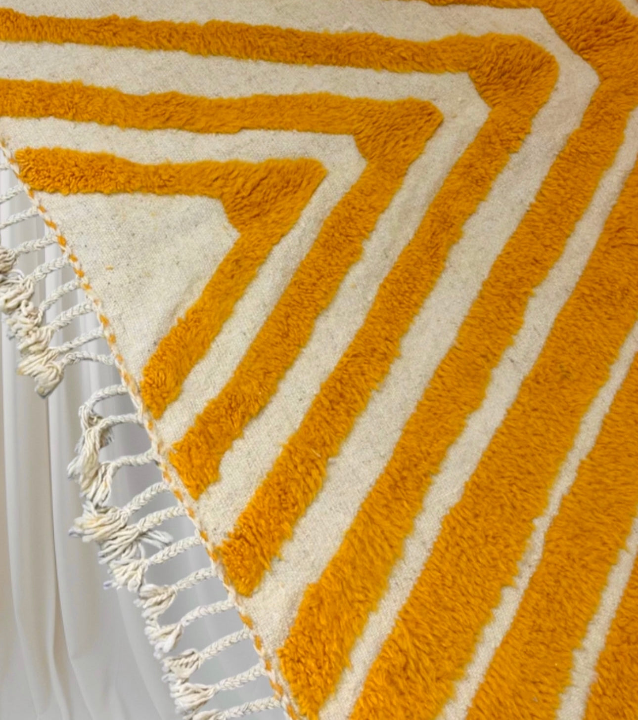 Handmade Azilal Rug, size 300 x 200 cm || 9.84 x 6.56 ft