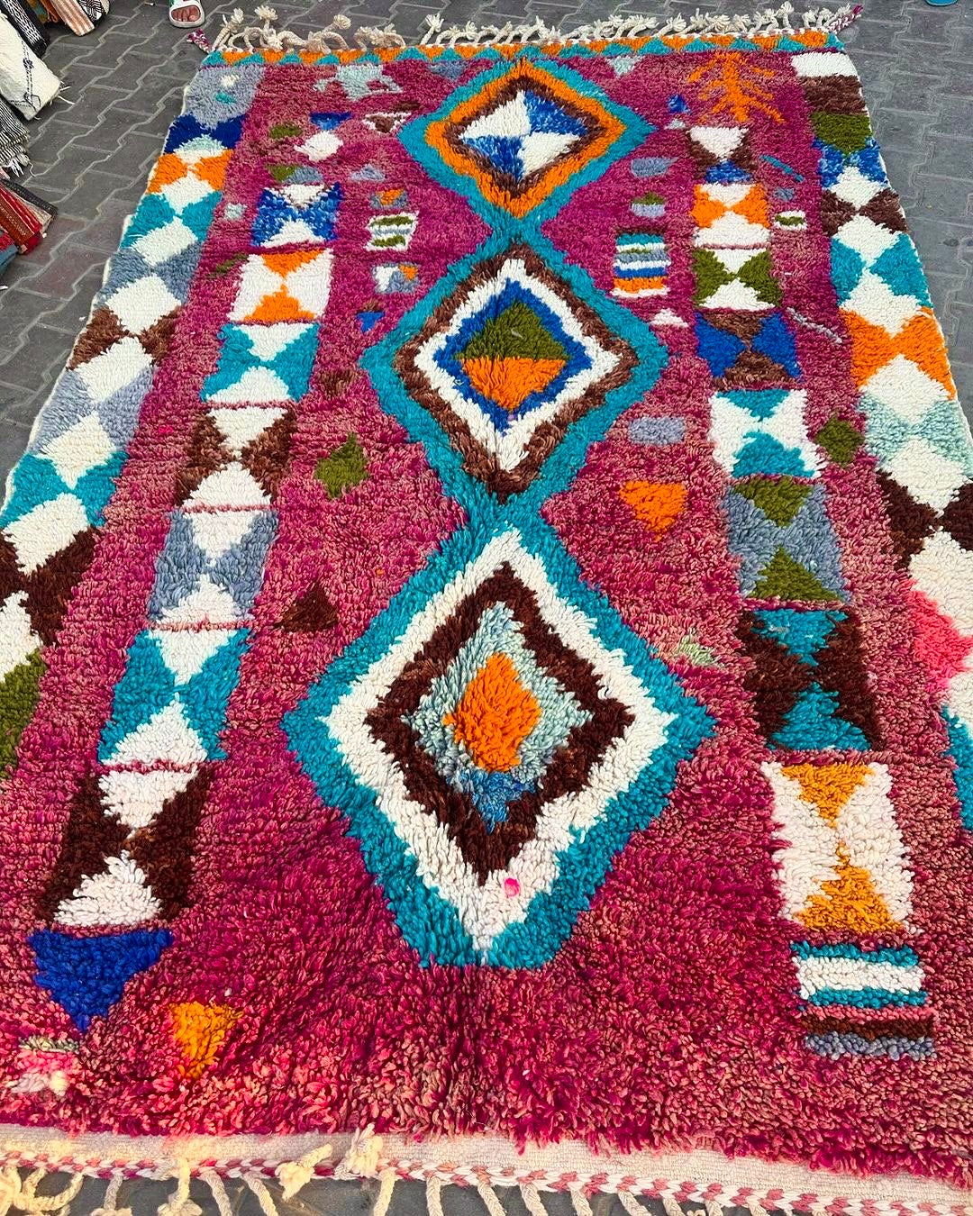 Handmade Azilal Rug, size 300 x 200 cm || 9.84 x 6.56 ft