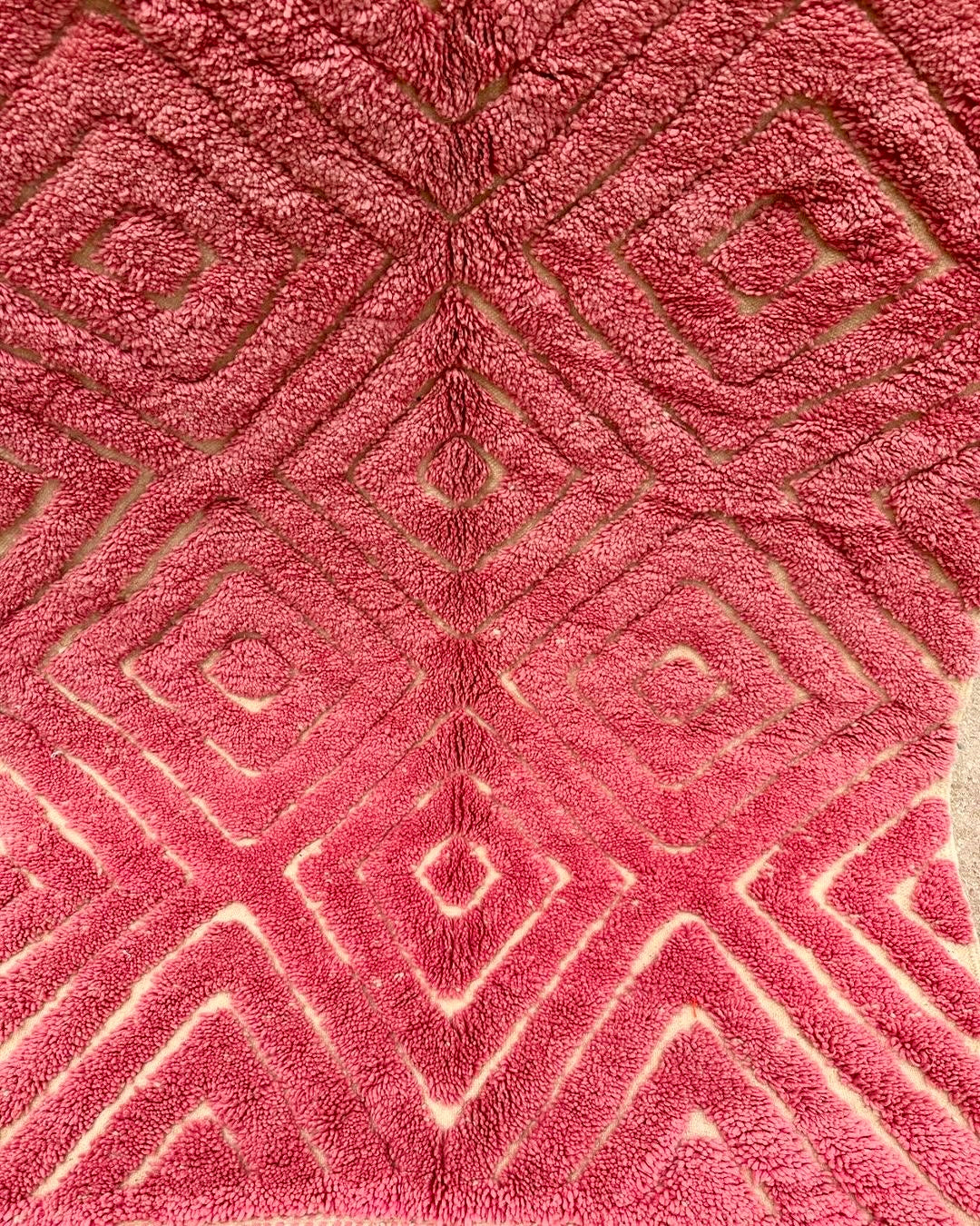 Beni Ouarain Rug size 250 x 150 cm || 8.2 x 4.92 ft