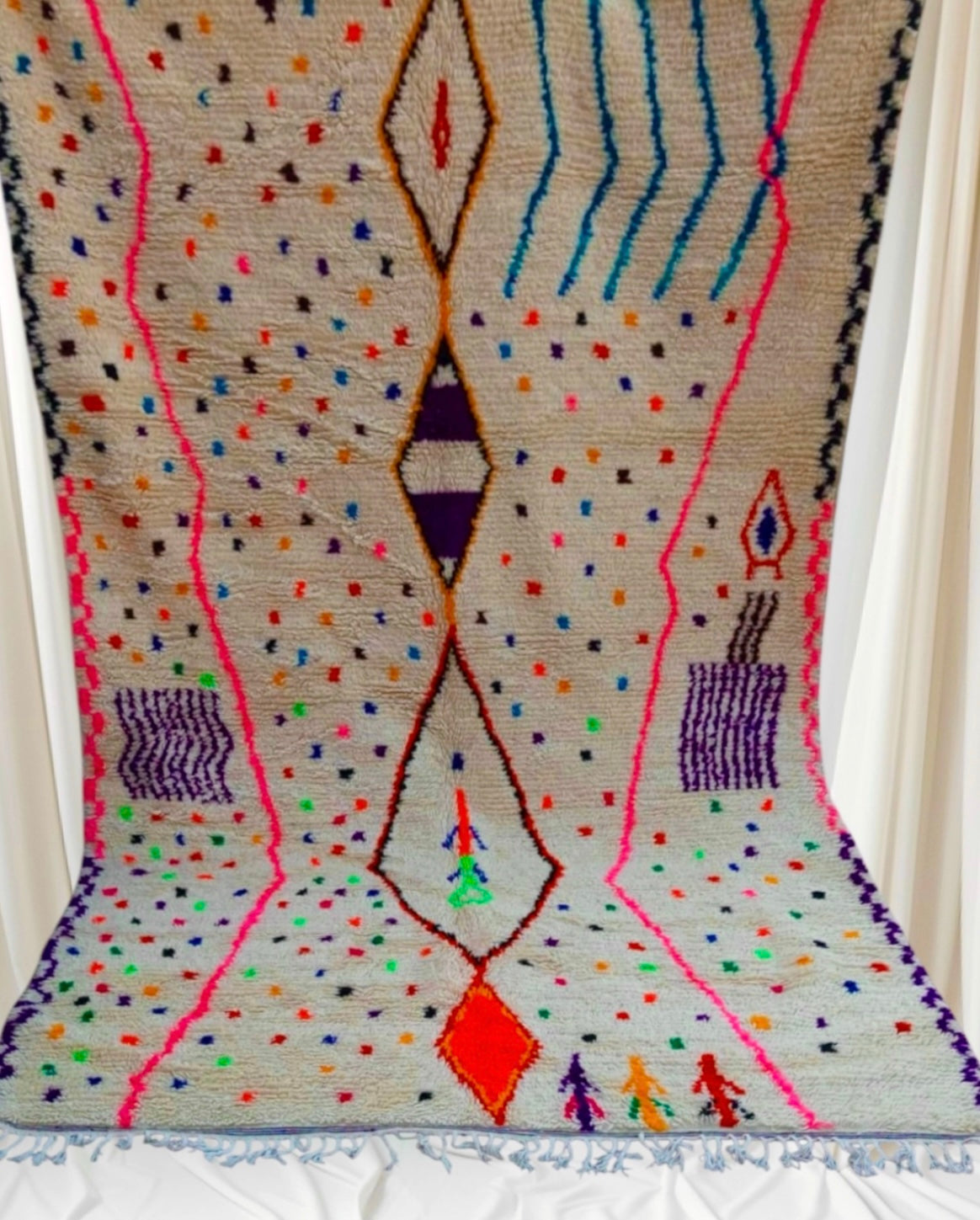 Azilal Rug, size 300 x 200 cm || 9.84 x 6.56 ft
