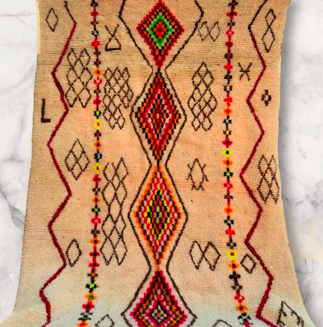 Azilal Rug, size 300 x 200 cm || 9.84 x 6.56 ft