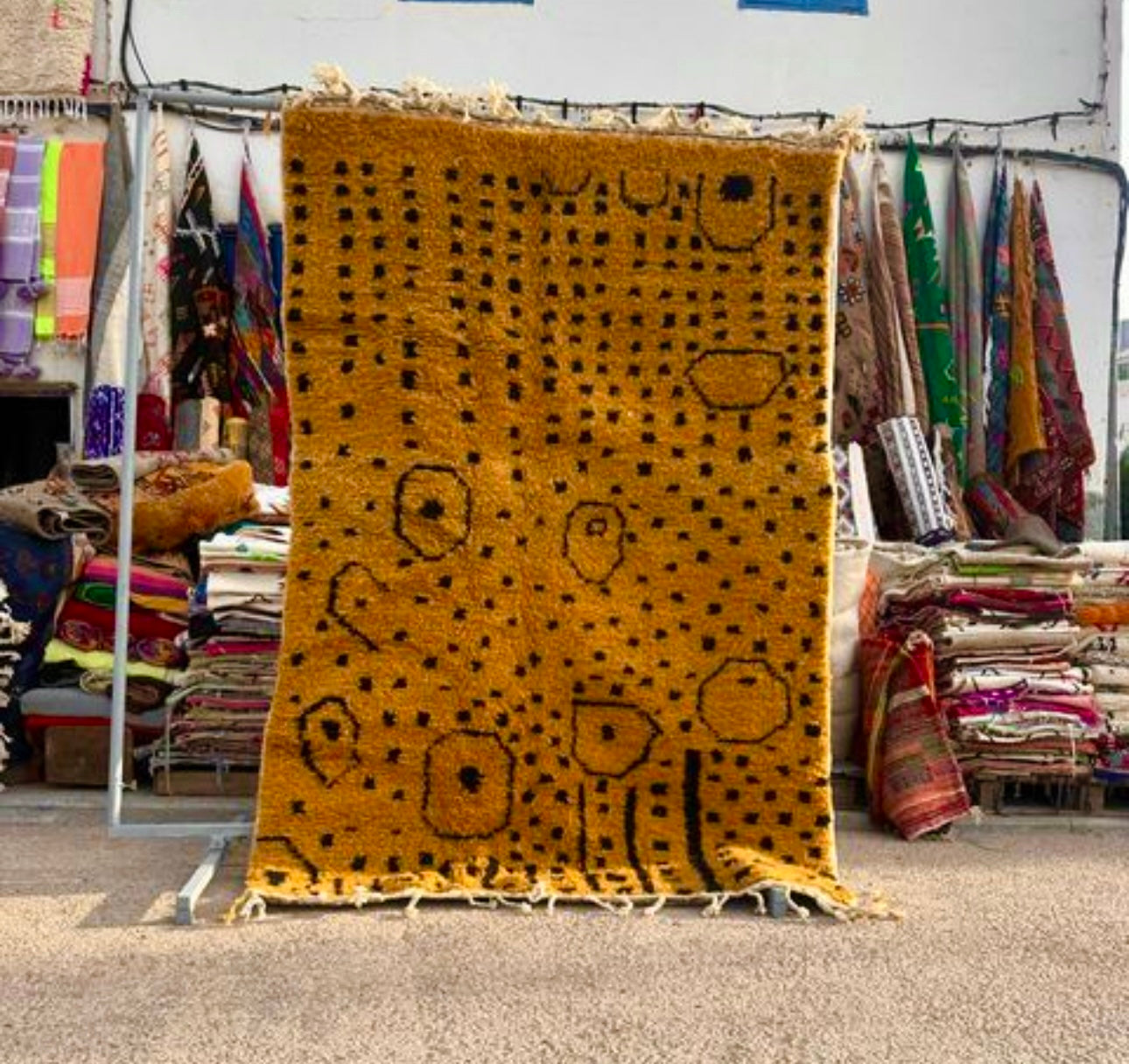 Beni Ouarain Rug size 250 x 150 cm || 8.2 x 4.92 ft