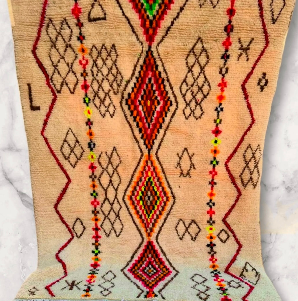 Azilal Rug, size 300 x 200 cm || 9.84 x 6.56 ft