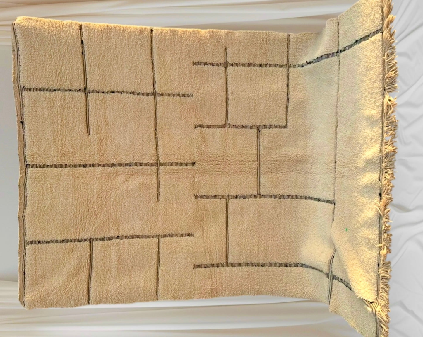 Beni Ouarain Rug size 300 x 200 cm || 9.84 x 6.56 ft