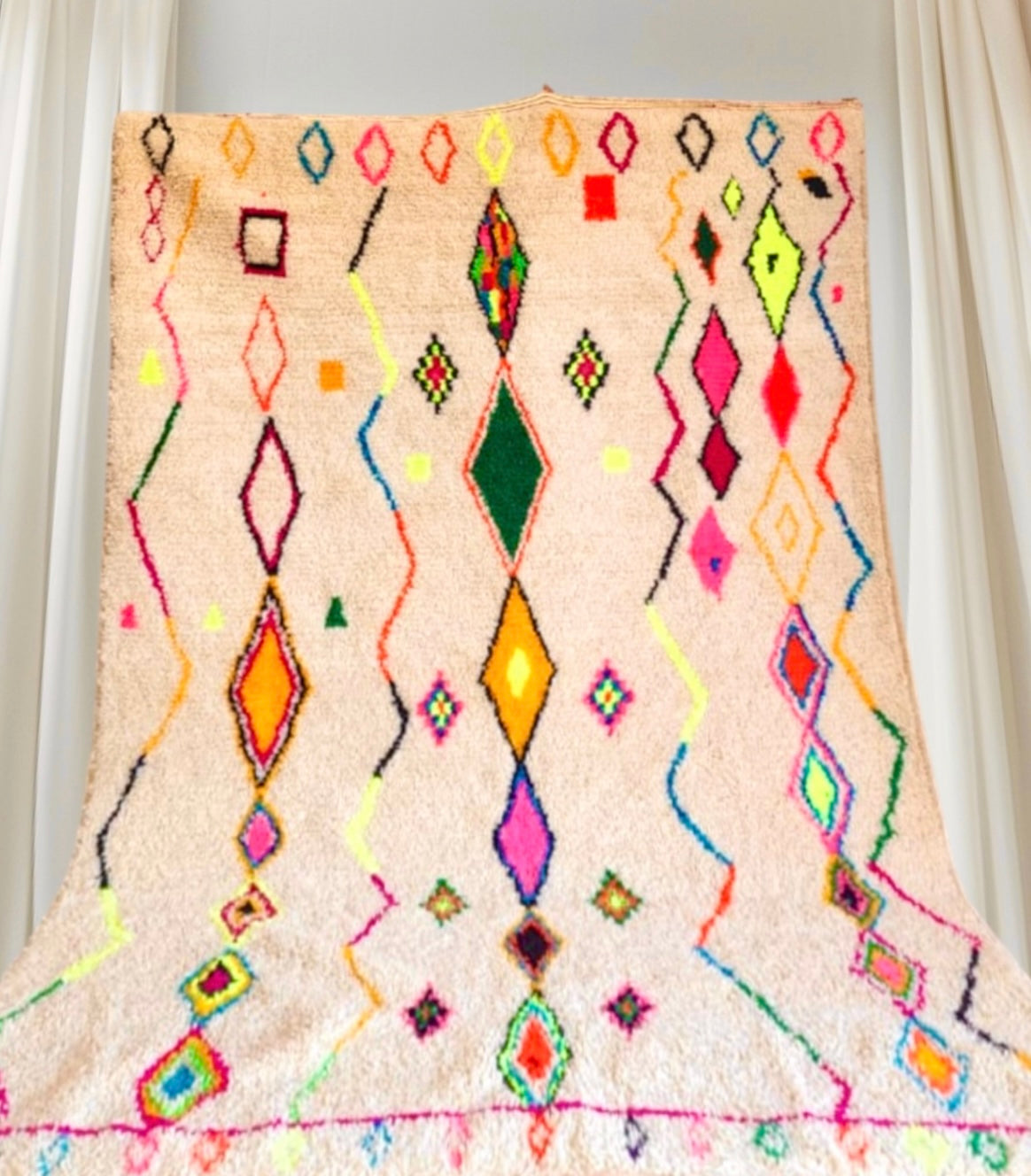 Handmade Azilal Rug, size 300 x 200 cm || 9.84 x 6.56 ft