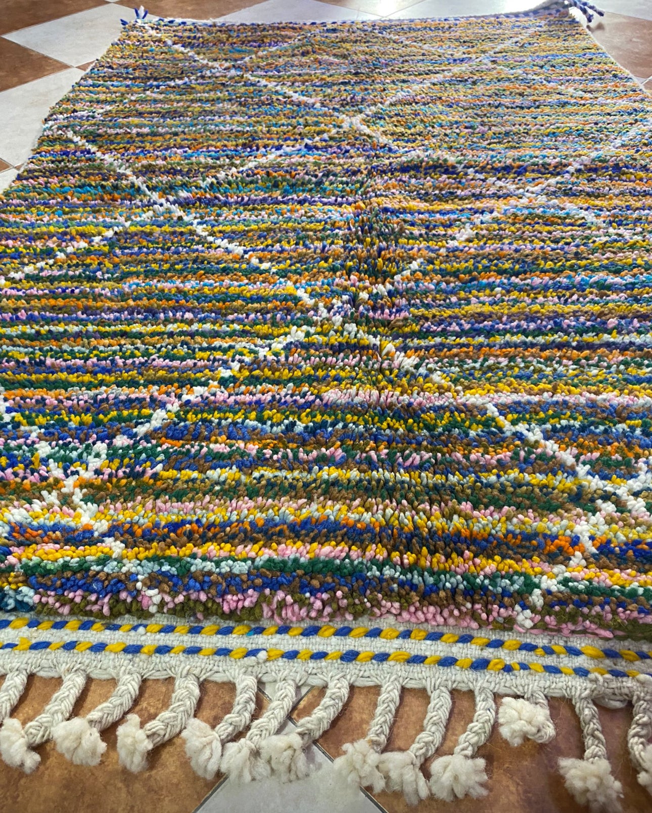 Handmade Azilal Rug, size 150 x 100 cm (4.92 x 3.28 ft)
