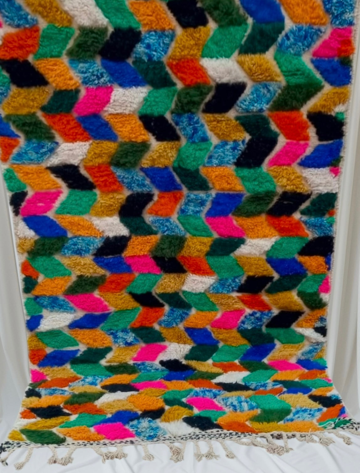 Beni Ouarain Rug size 250 x 150 cm || 8.2 x 4.92 ft