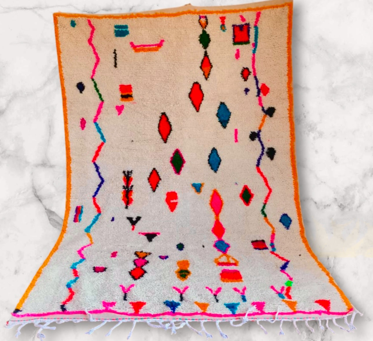 Azilal Rug, size 300 x 200 cm || 9.84 x 6.56 ft
