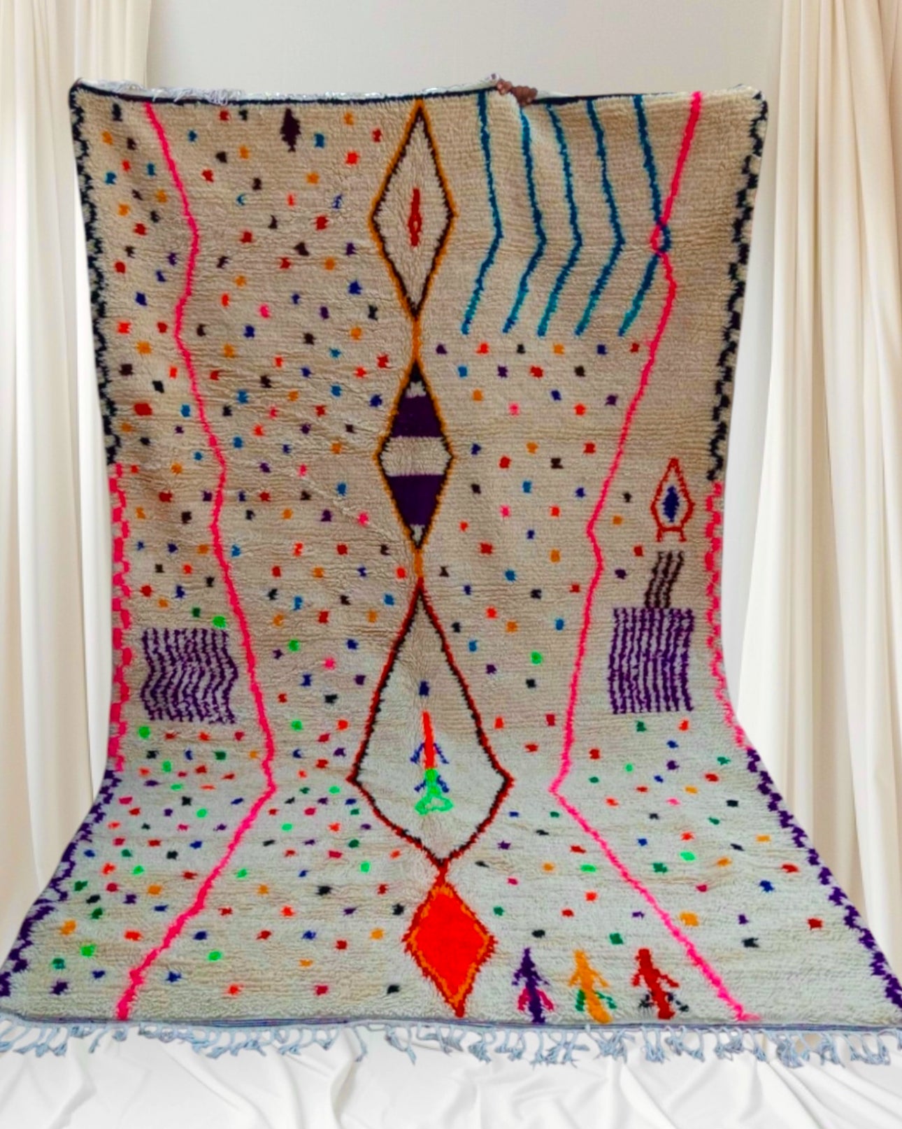 Azilal Rug, size 300 x 200 cm || 9.84 x 6.56 ft