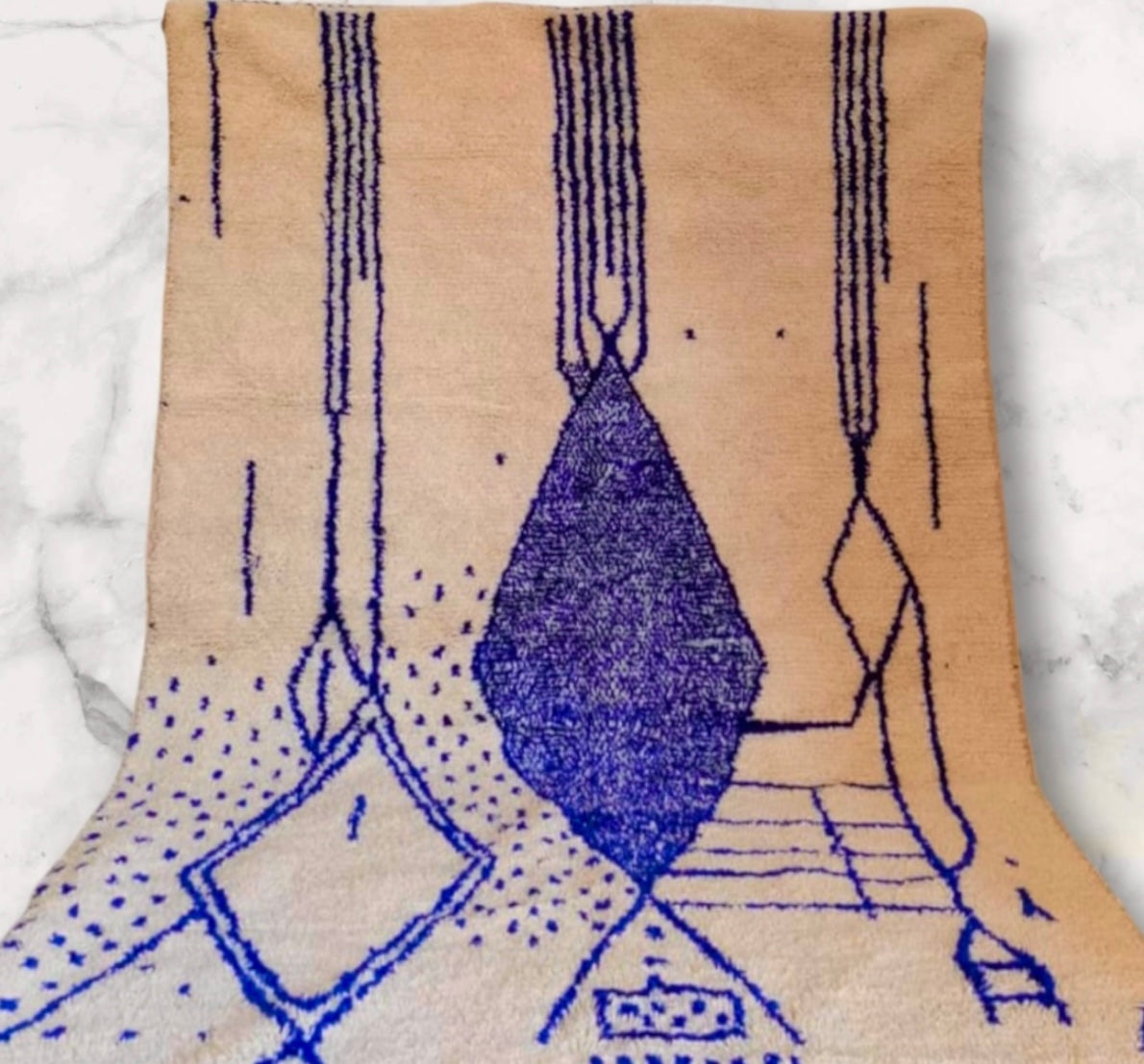 Azilal Rug, size 300 x 200 cm || 9.84 x 6.56 ft
