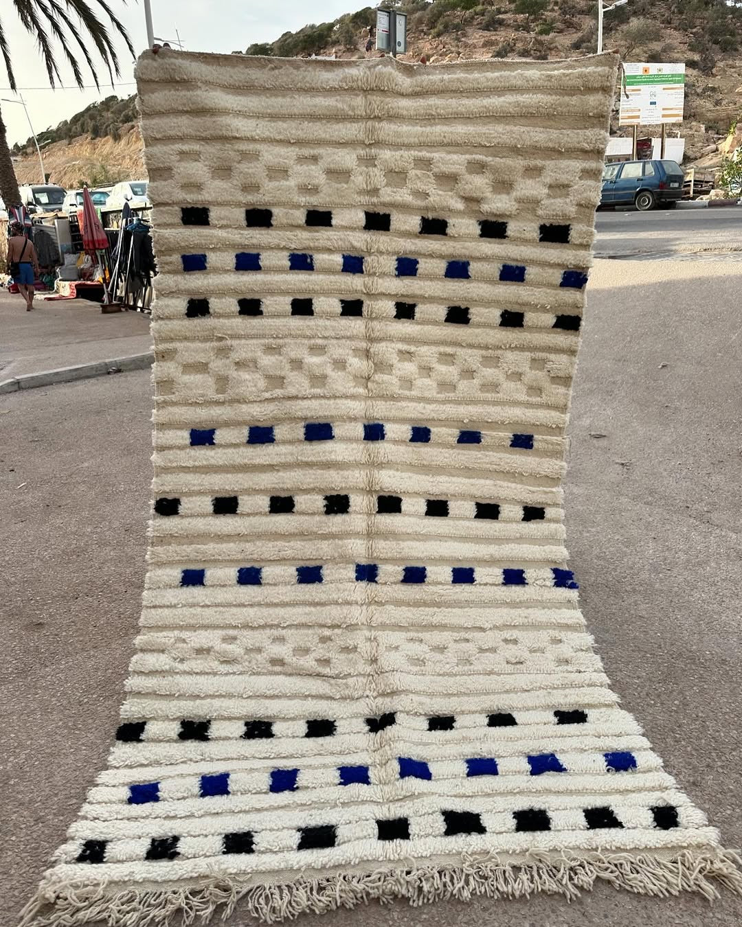 Beni Ouarain Rug size 250 x 150 cm || 8.2 x 4.92 ft