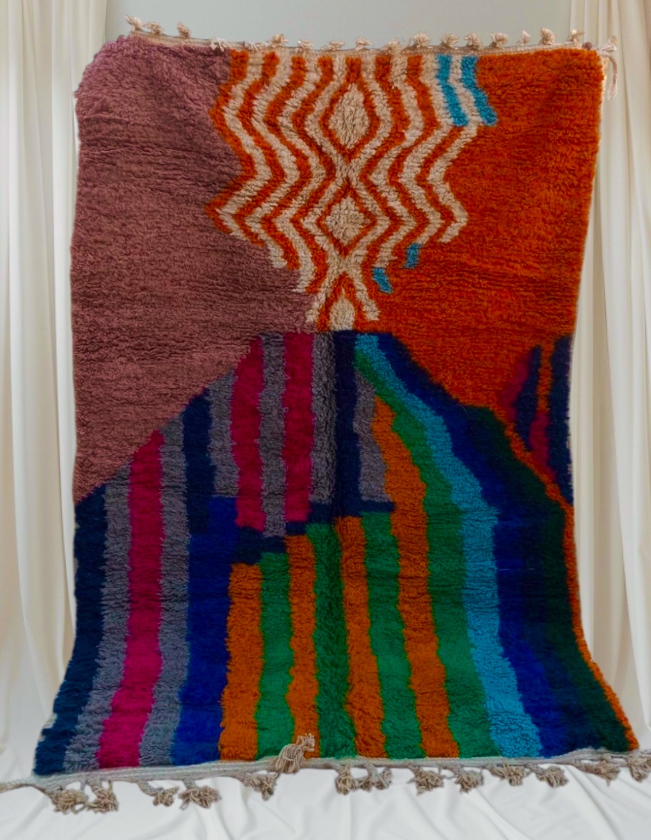 Beni Ouarain Rug size 250 x 150 cm || 8.2 x 4.92 ft