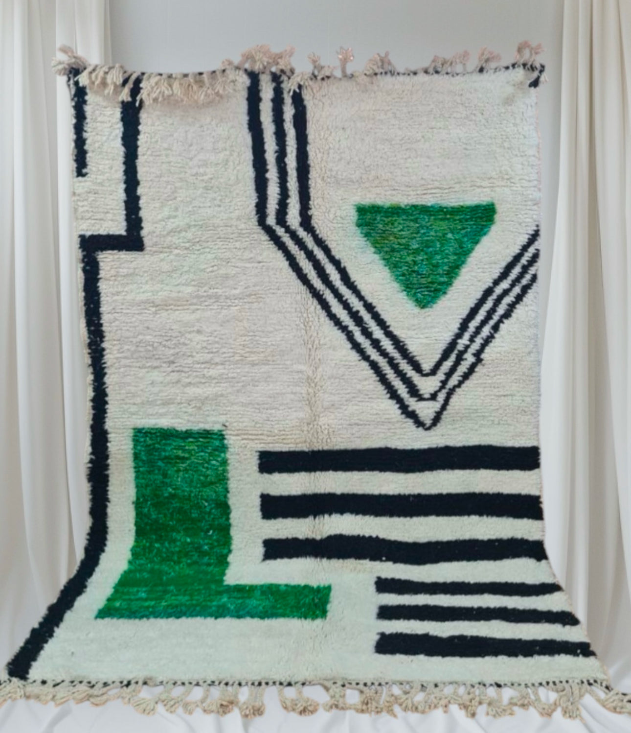 Beni Ouarain Rug size 250 x 150 cm || 8.2 x 4.92 ft