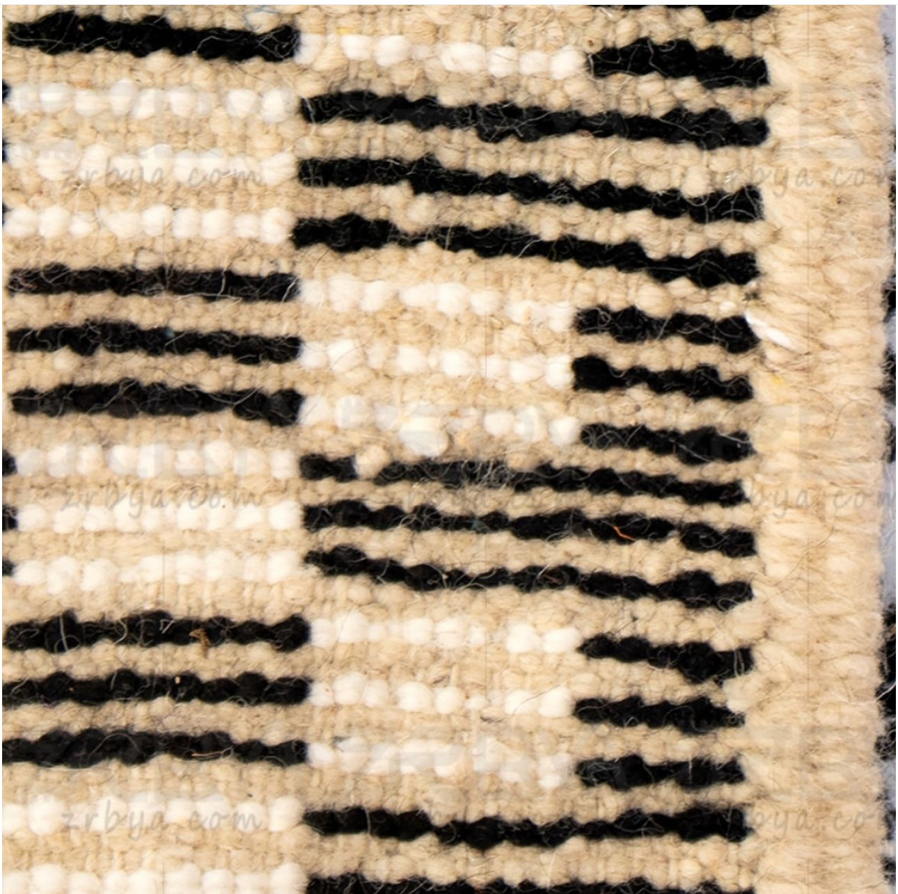 Beni Ouarain Rug size 250 x 150 cm || 8.2 x 4.92 ft