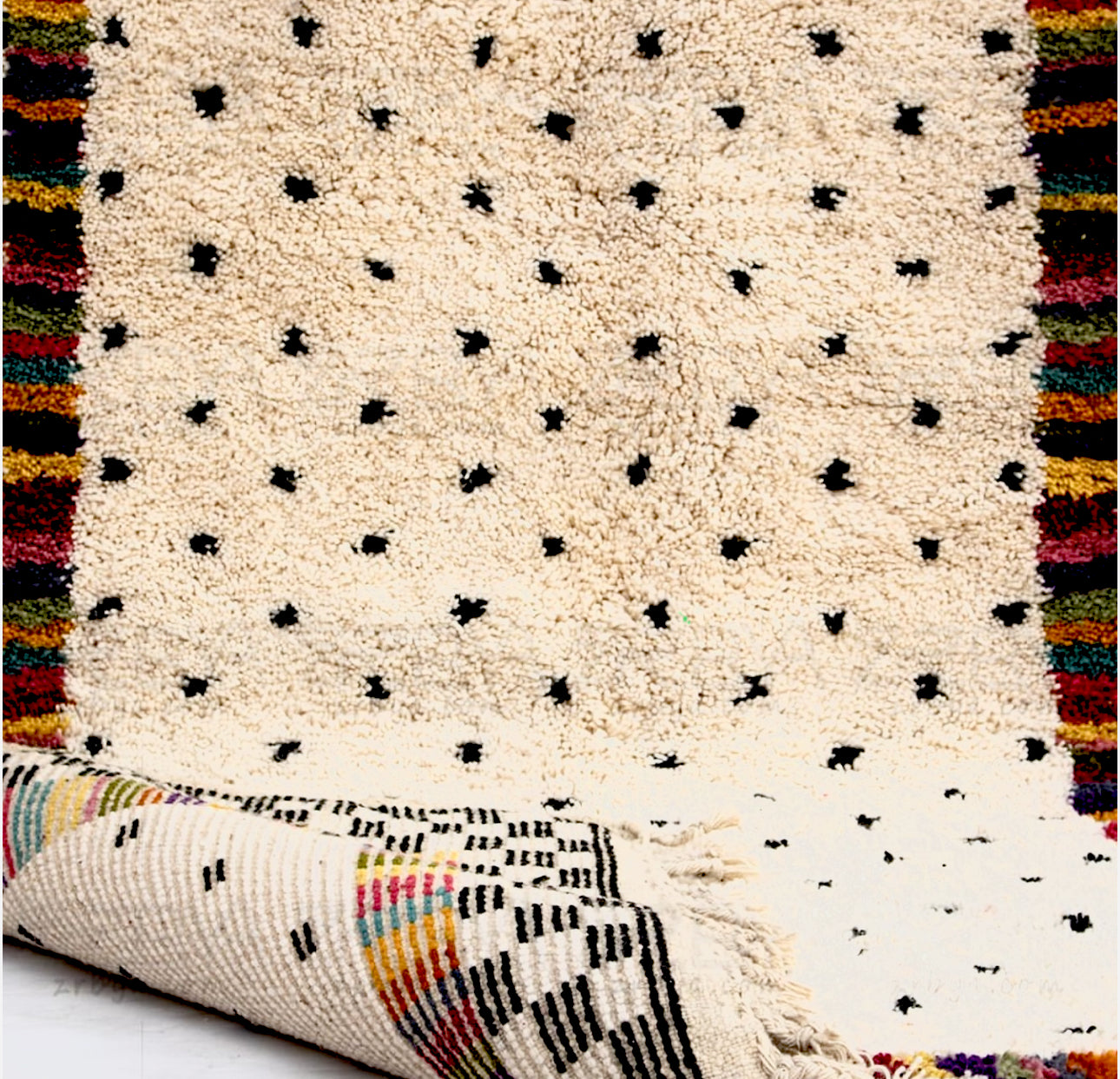 Beni Ouarain Rug size 250 x 150 cm || 8.2 x 4.92 ft