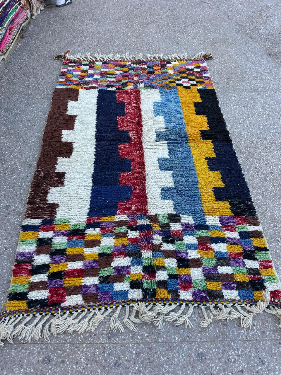 Handmade Beni Ouarain, size 250 x 150 cm || 8.2 x 4.92 ft