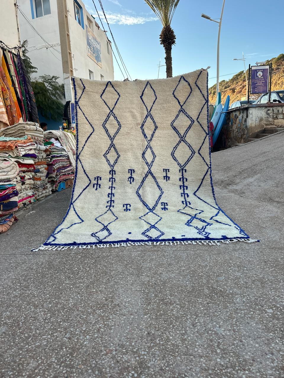 Handmade Azilal Rug, size 300 x 200 cm || 9.84 x 6.56 ft