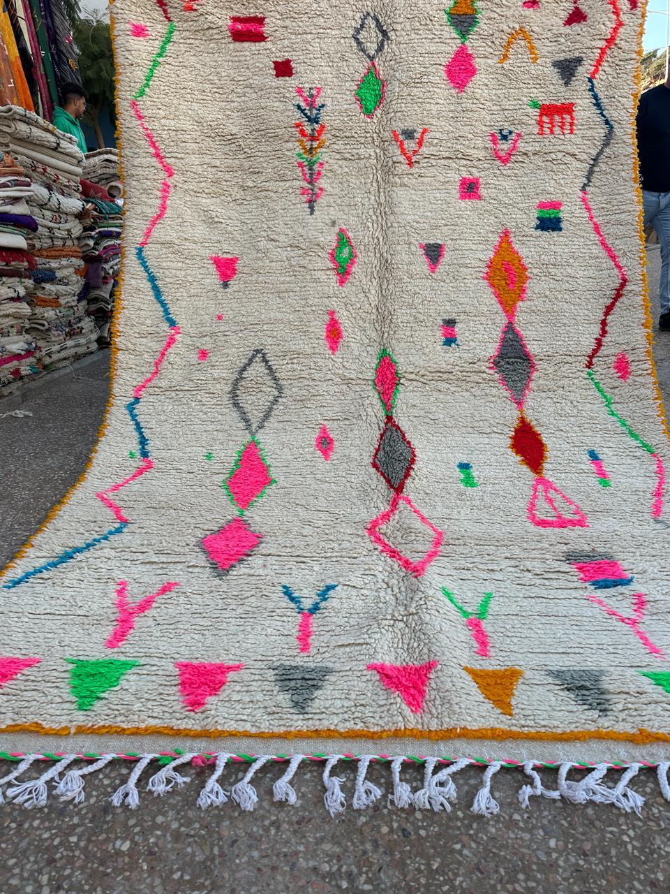 Handmade Azilal Rug, size 300 x 200 cm || 9.84 x 6.56 ft