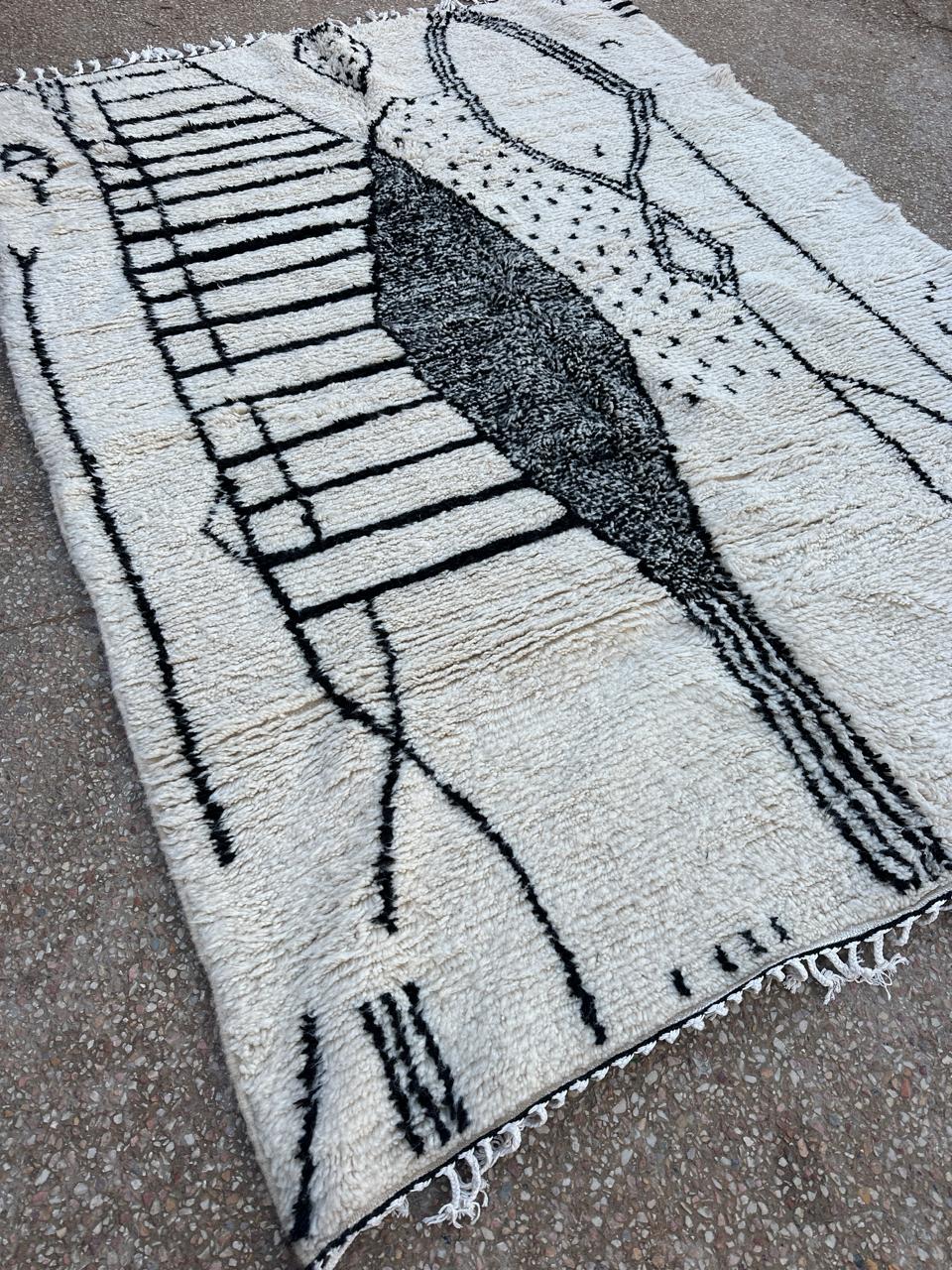 Handmade Azilal Rug, size 300 x 200 cm || 9.84 x 6.56 ft