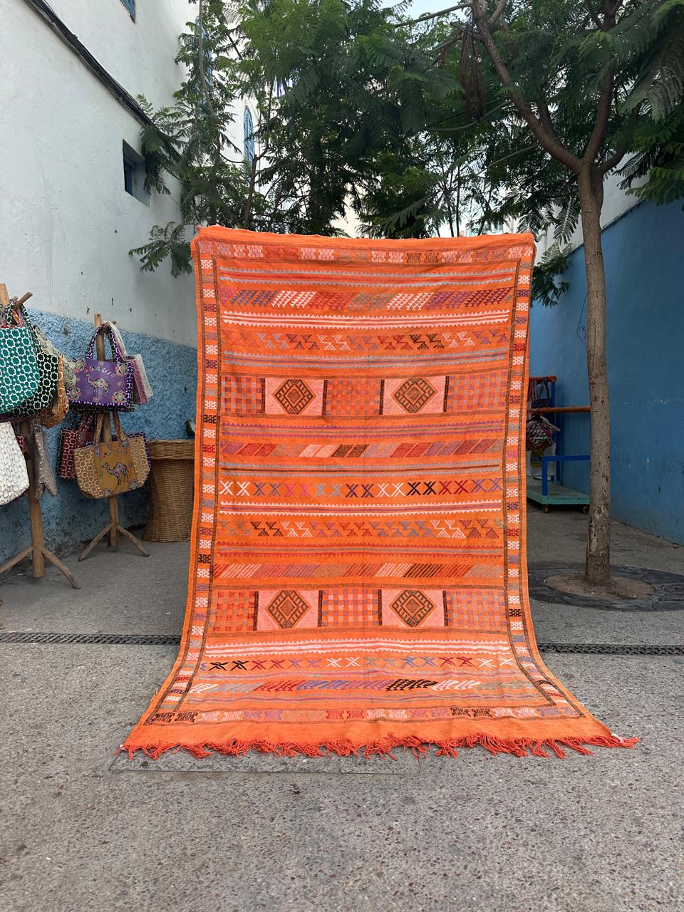 Handmade Kelim Silk/Cotton Rug, size 250 x 150 cm || 8.2 x 4.92 ft