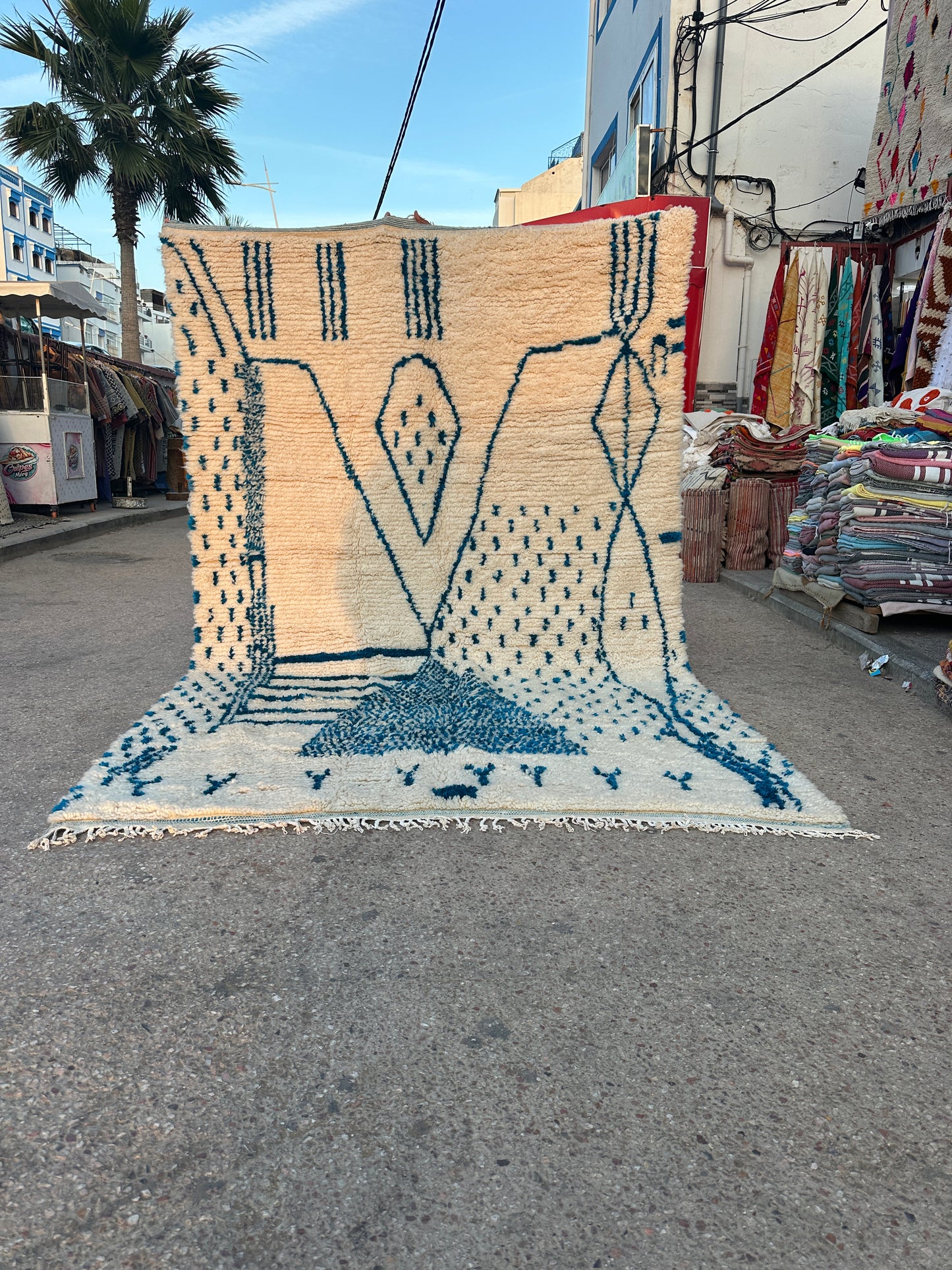 Handmade Azilal Rug, size 300 x 200 cm || 9.84 x 6.56 ft
