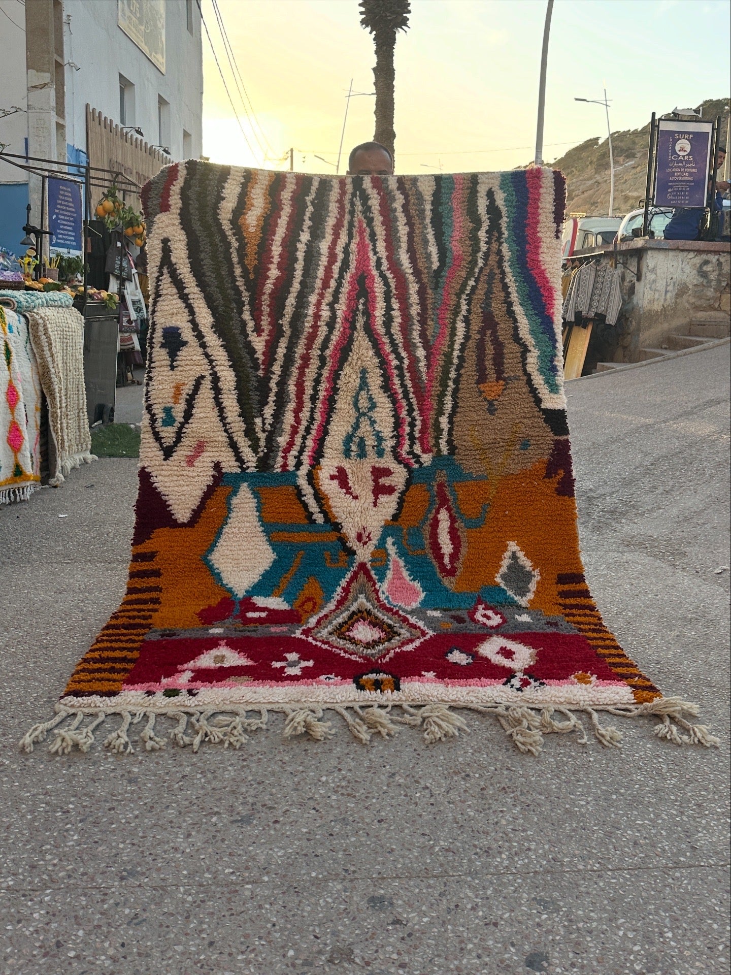 Handmade Azilal Rug, size 250 x 150 cm || 8.2 x 4.92 ft