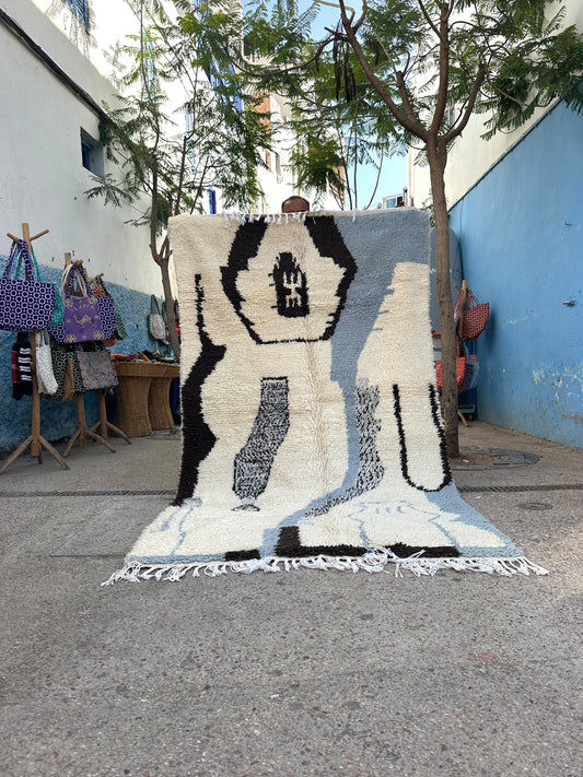 Handmade Azilal Rug, size 250 x 150 cm || 8.2 x 4.92 ft