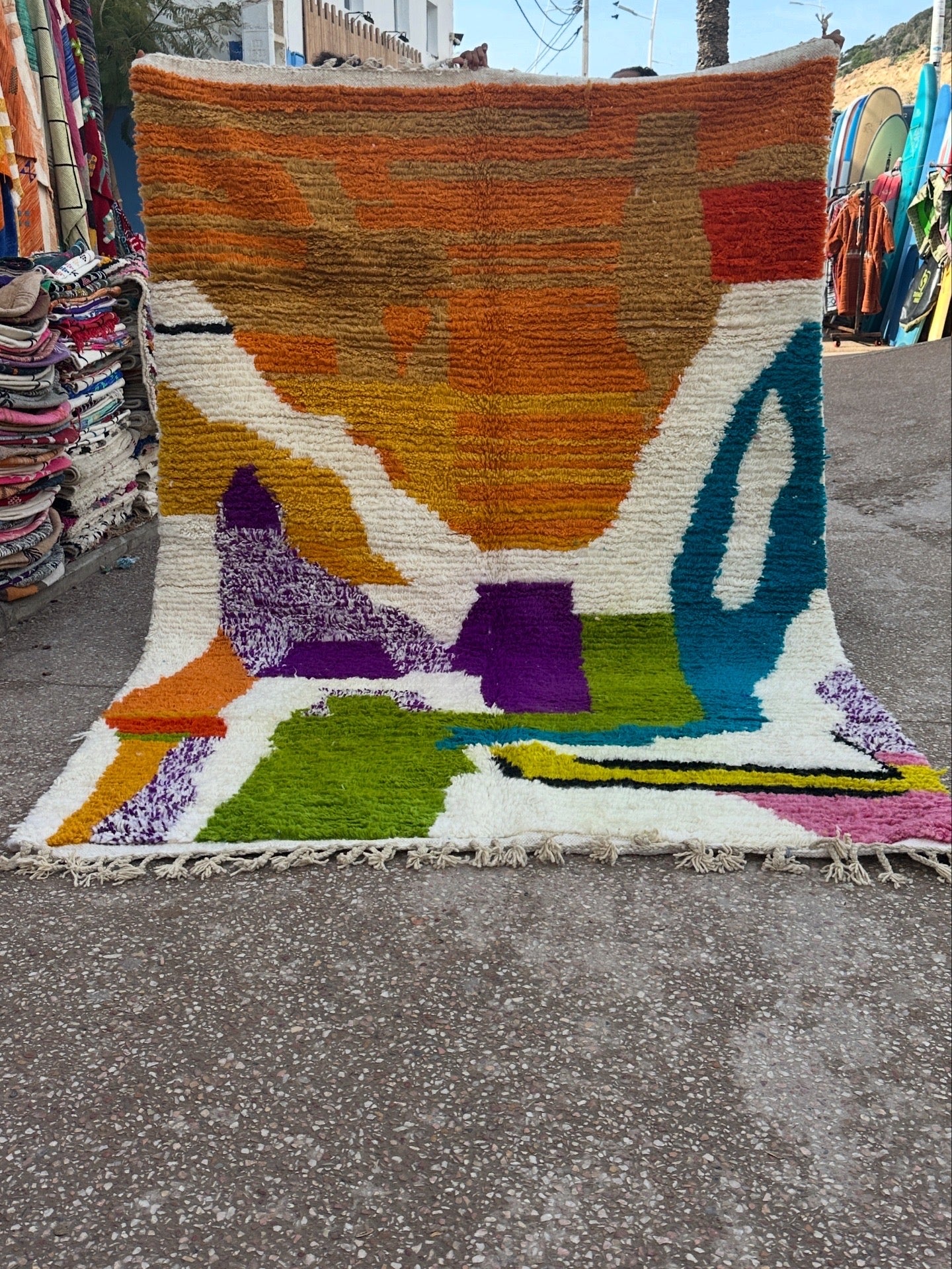 Handmade Azilal Rug, size 300 x 200 cm || 9.84 x 6.56 ft