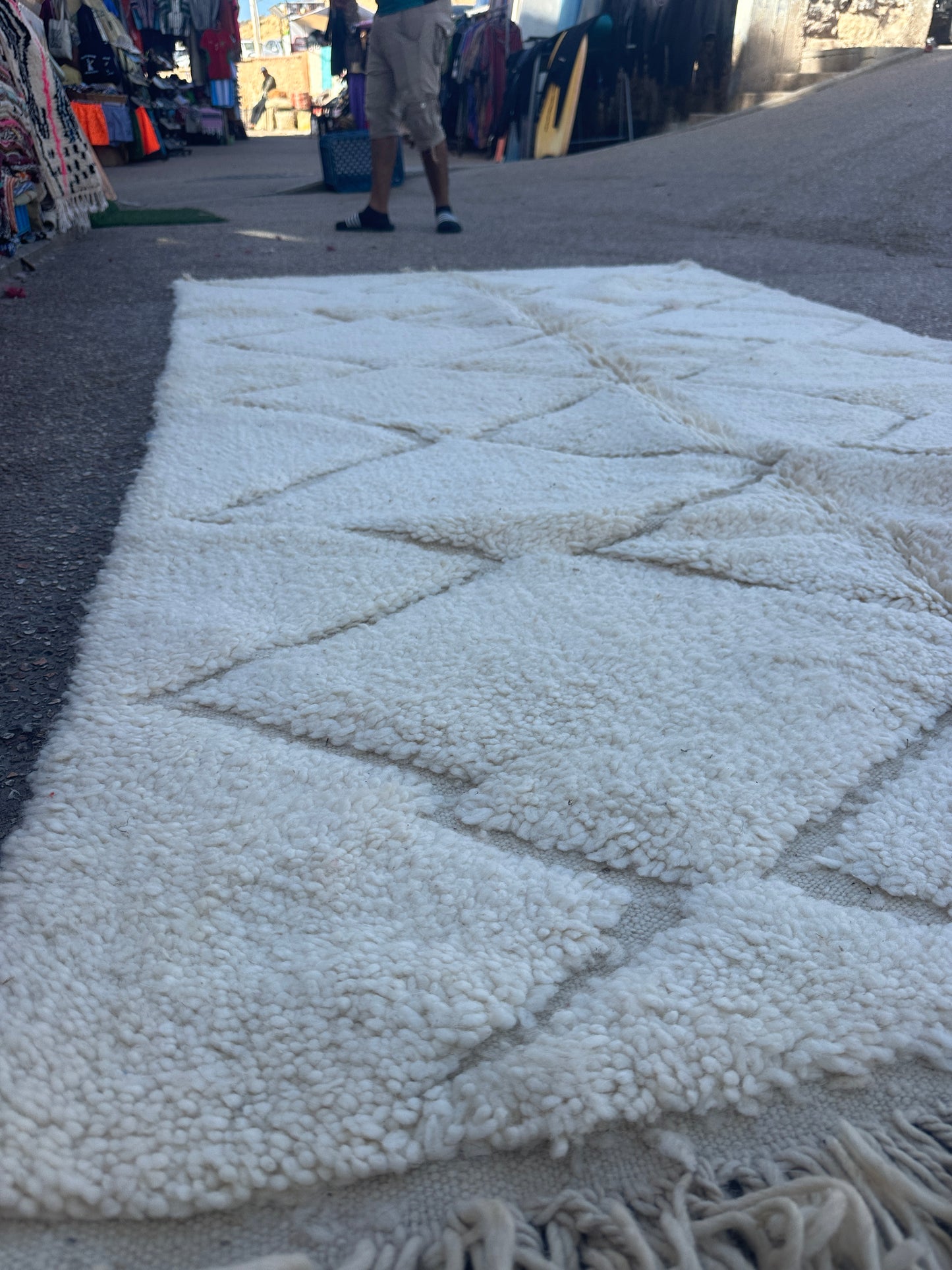 Beni Ouarain Rug size 250 x 150 cm || 8.2 x 4.92 ft