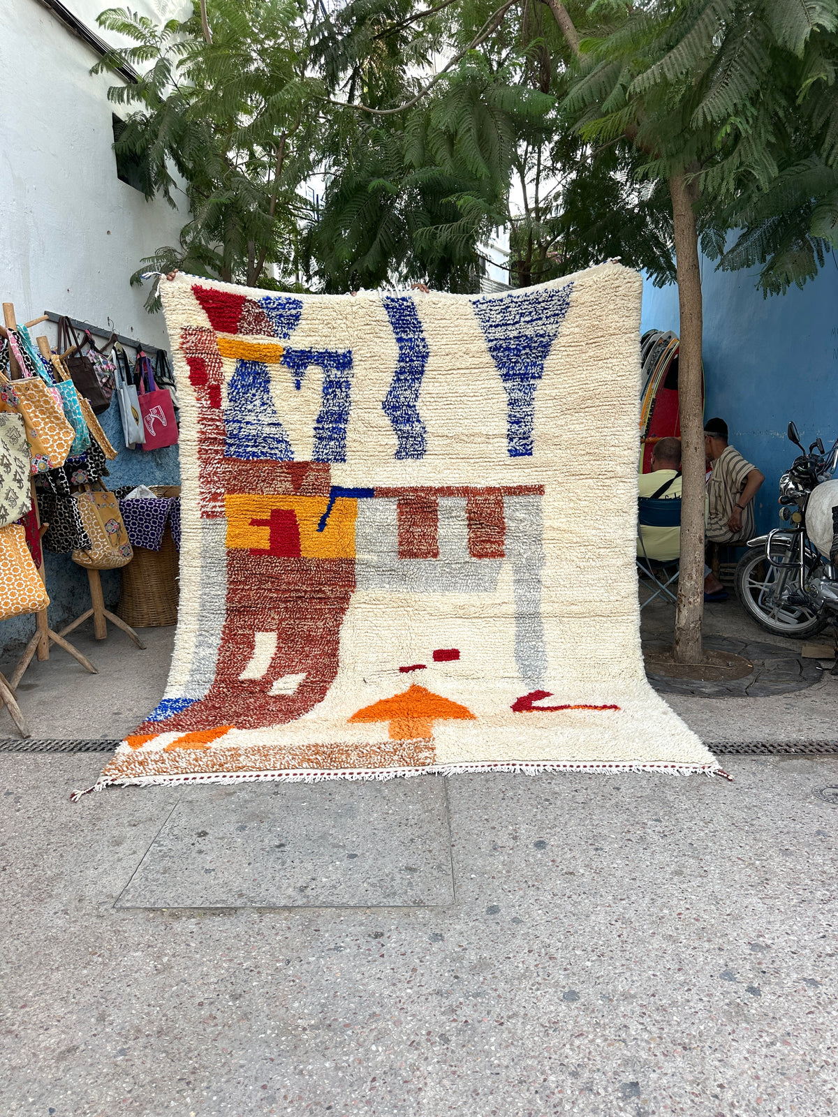 Handmade Azilal Rug, size 300 x 200 cm || 9.84 x 6.56 ft
