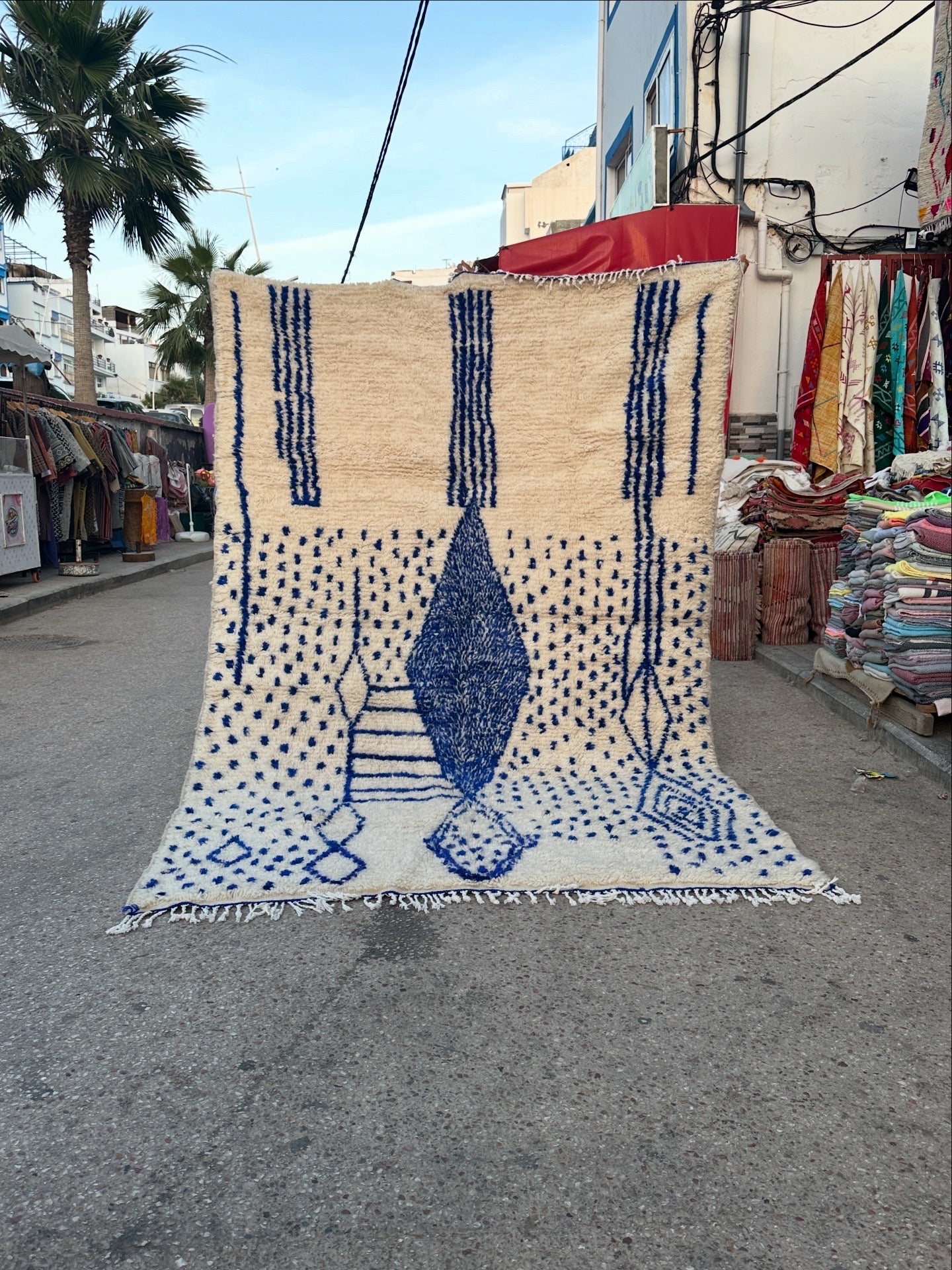 Handmade Azilal Rug, size 300 x 200 cm || 9.84 x 6.56 ft