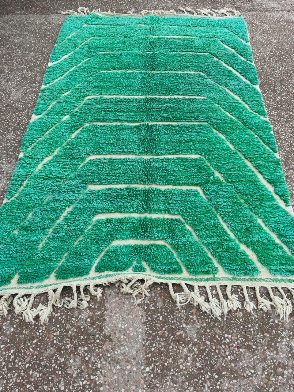 Handmade Beni Ouarain, size 250 x 150 cm || 8.2 x 4.92 ft