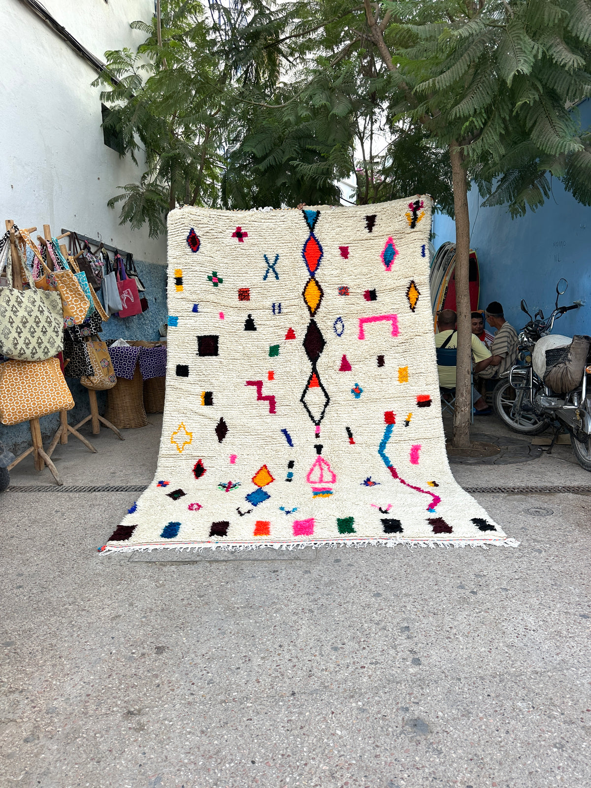 Handmade Azilal Rug, size 300 x 200 cm || 9.84 x 6.56 ft