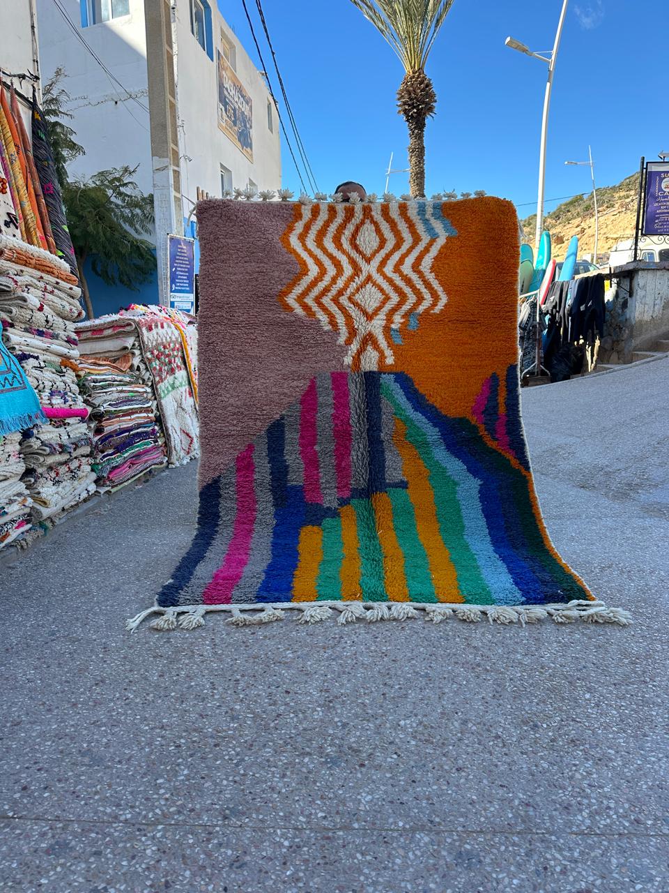 Handmade Beni Ouarain, size 250 x 150 cm || 8.2 x 4.92 ft