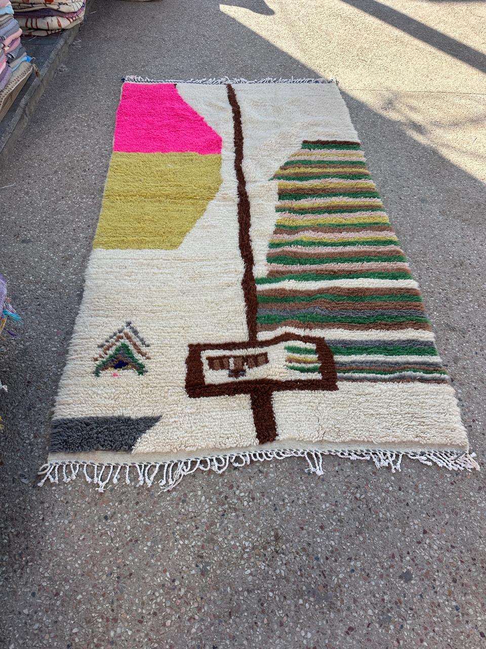 Handmade Azilal Rug, size 250 x 150 cm || 8.2 x 4.92 ft