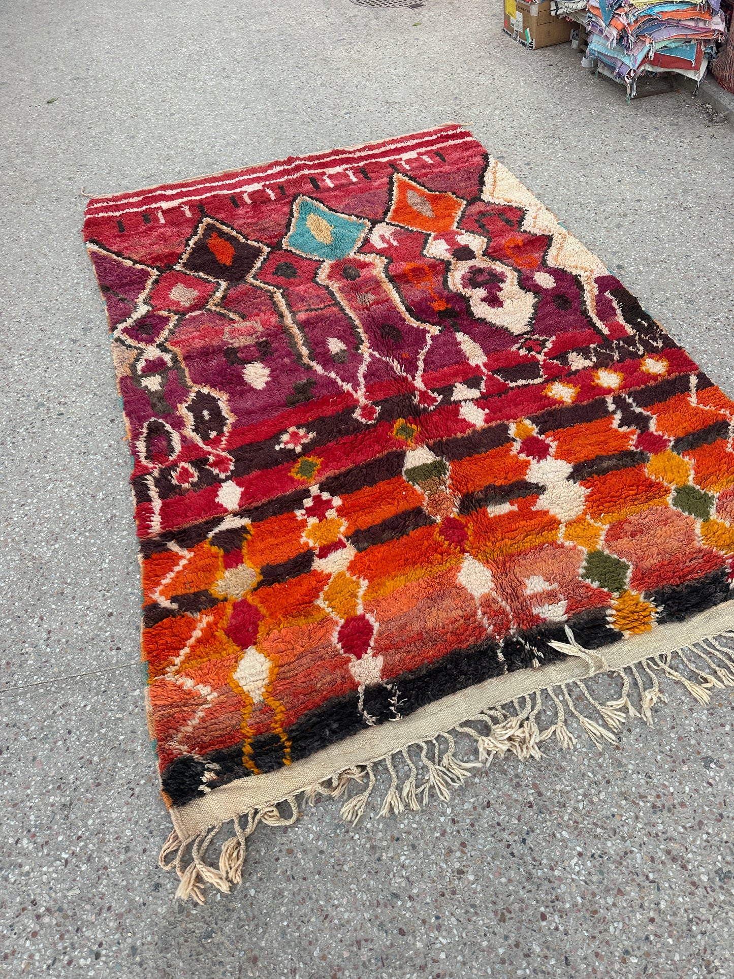 Handmade Azilal Rug, size 300 x 200 cm || 9.84 x 6.56 ft