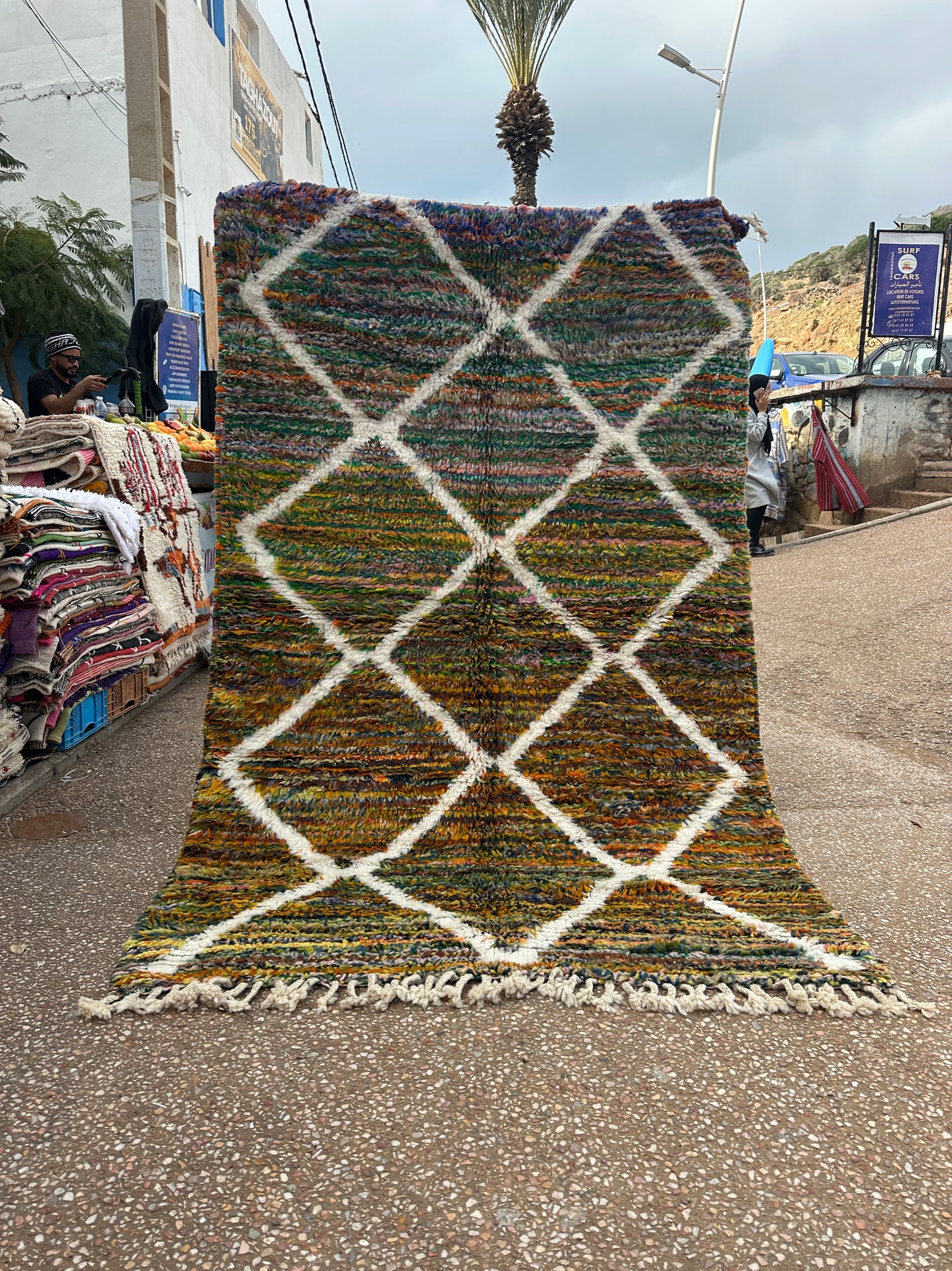 Handmade Azilal Rug, size 250 x 150 cm || 8.2 x 4.92 ft