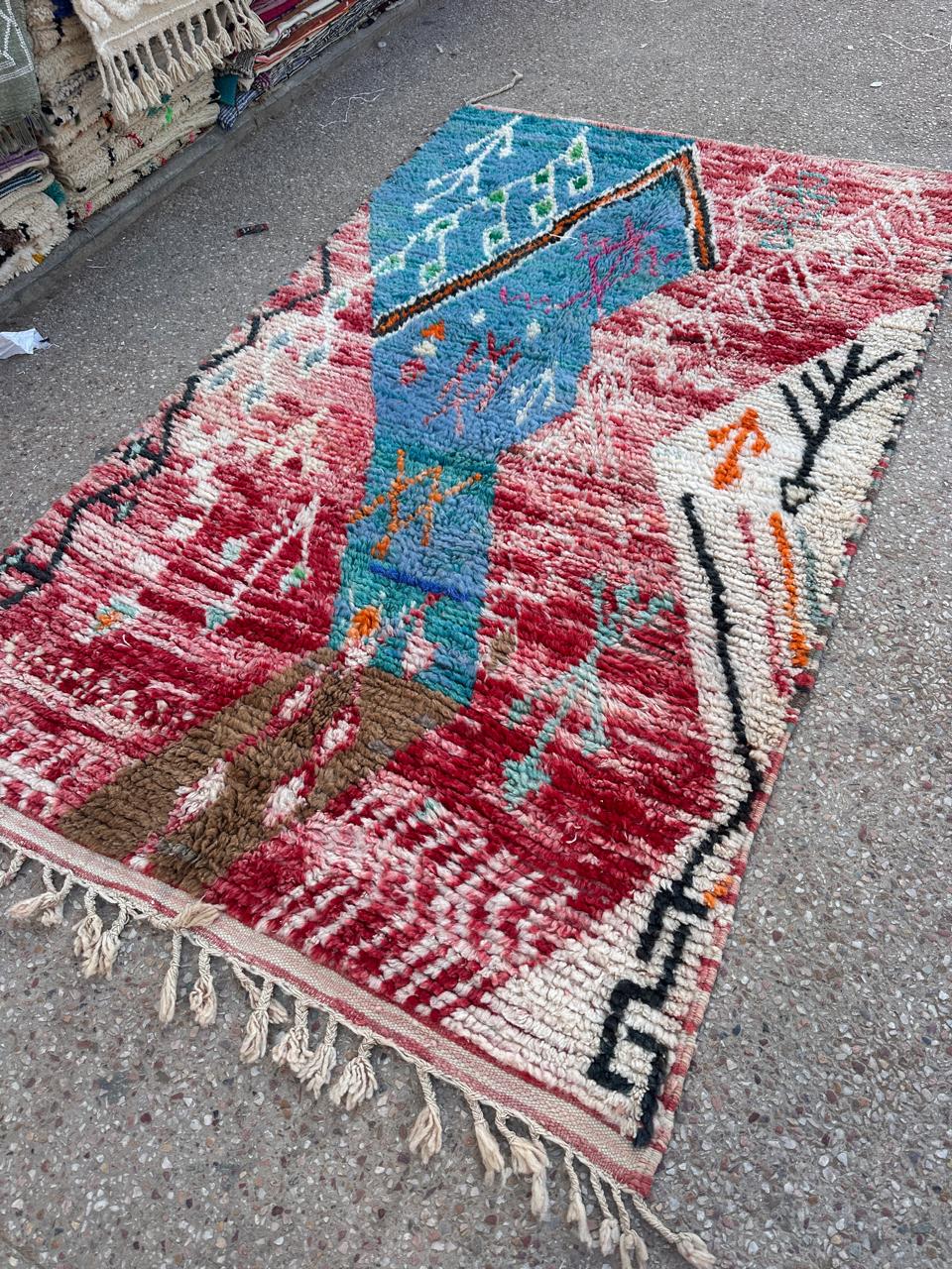 Handmade Azilal Rug, size 250 x 150 cm || 8.2 x 4.92 ft