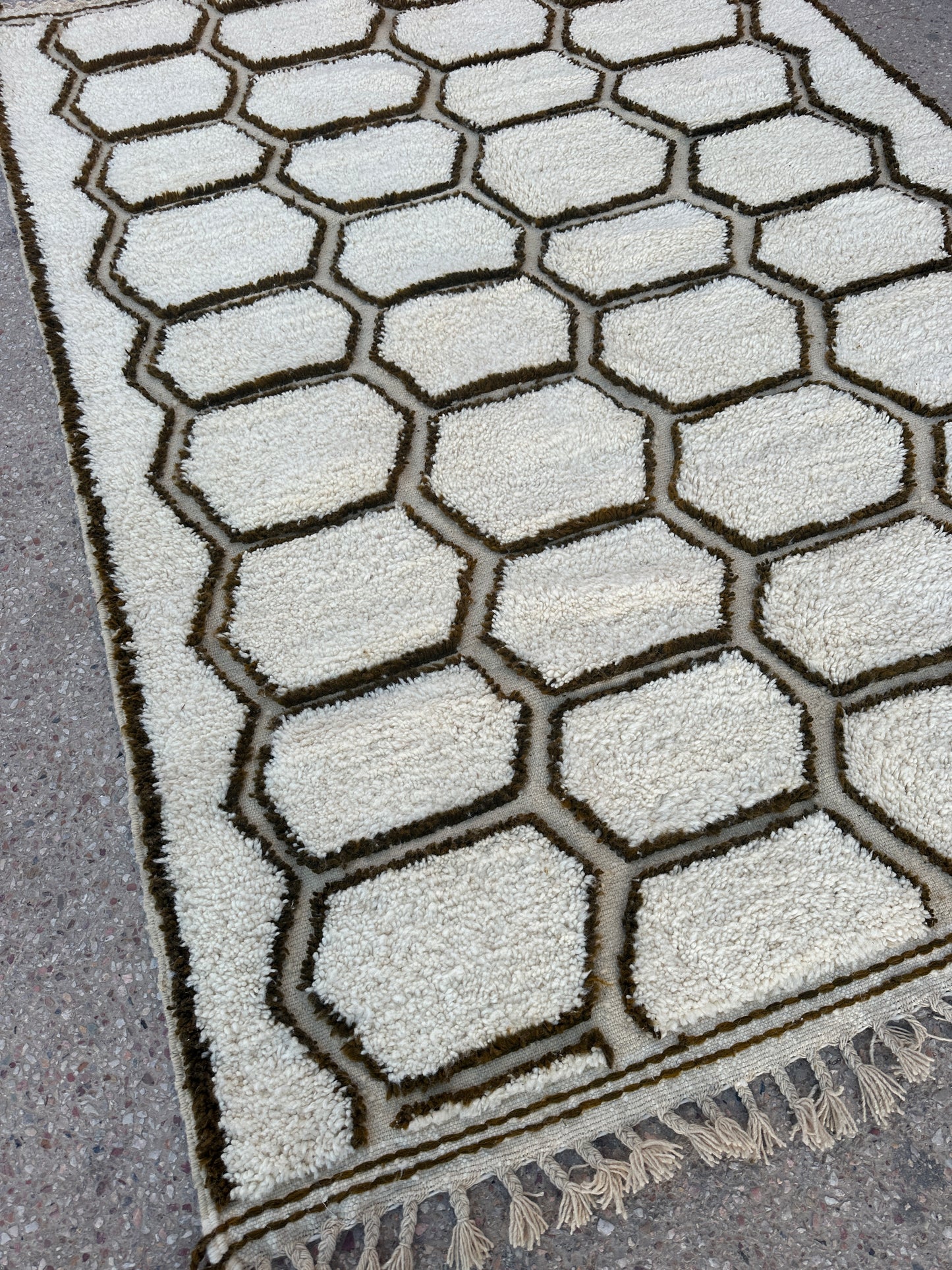 Handmade Beni Ouarain, size 300 x 200 cm || 9.84 x 6.56 ft