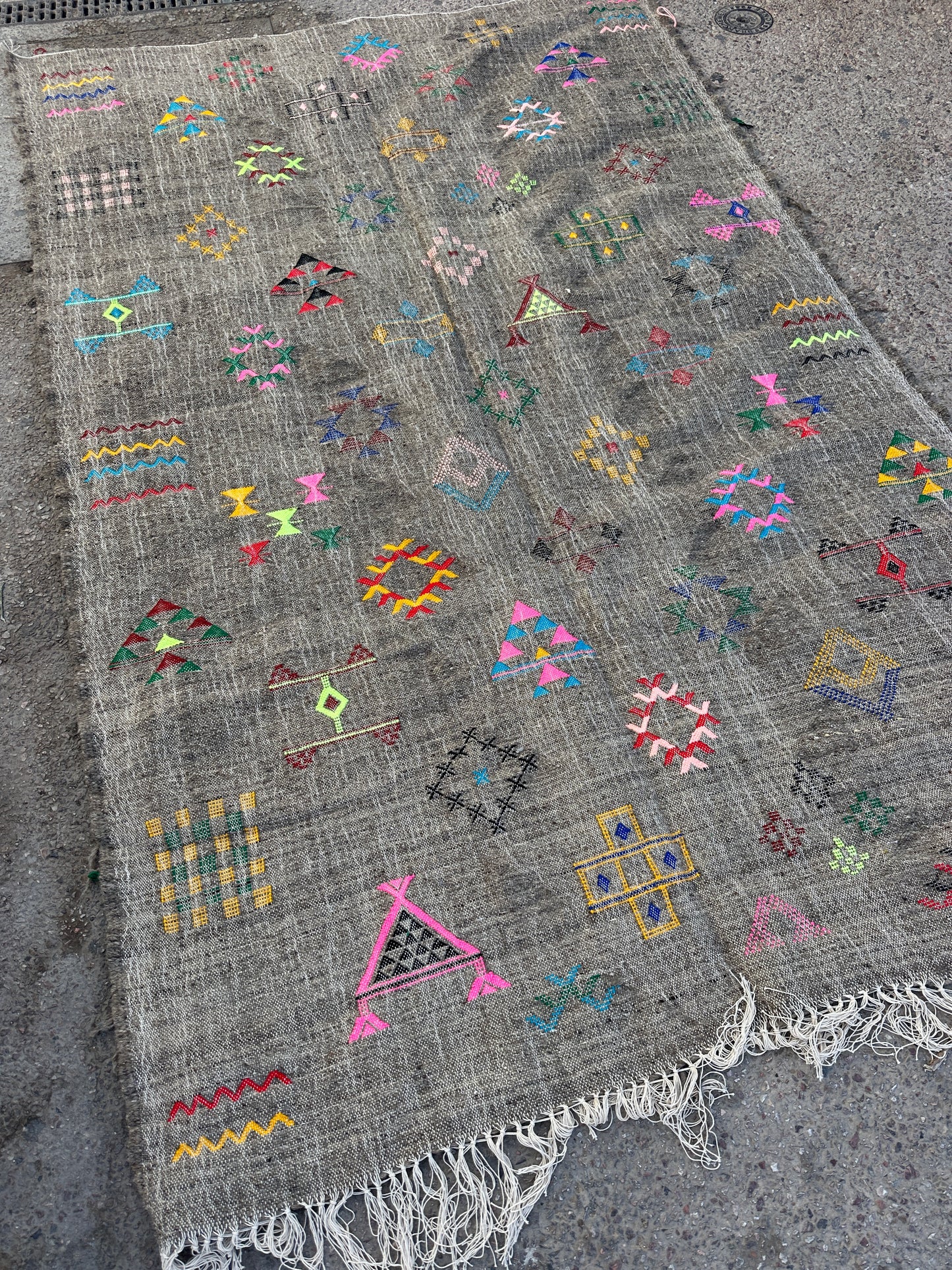 Handmade Kelim Rug, size 250 x 150 cm || 8.2 x 4.92 ft