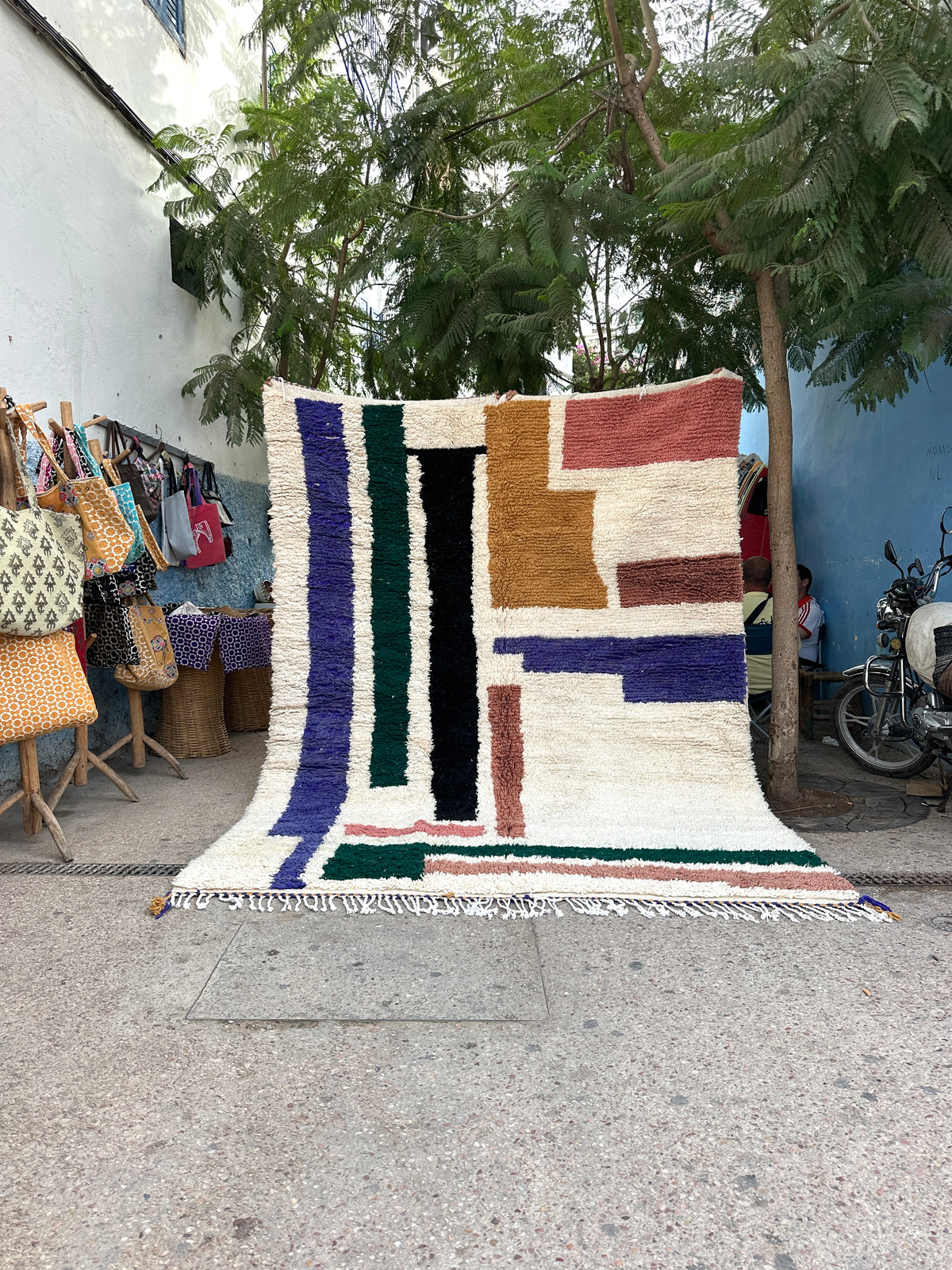 Handmade Azilal Rug, size 300 x 200 cm || 9.84 x 6.56 ft